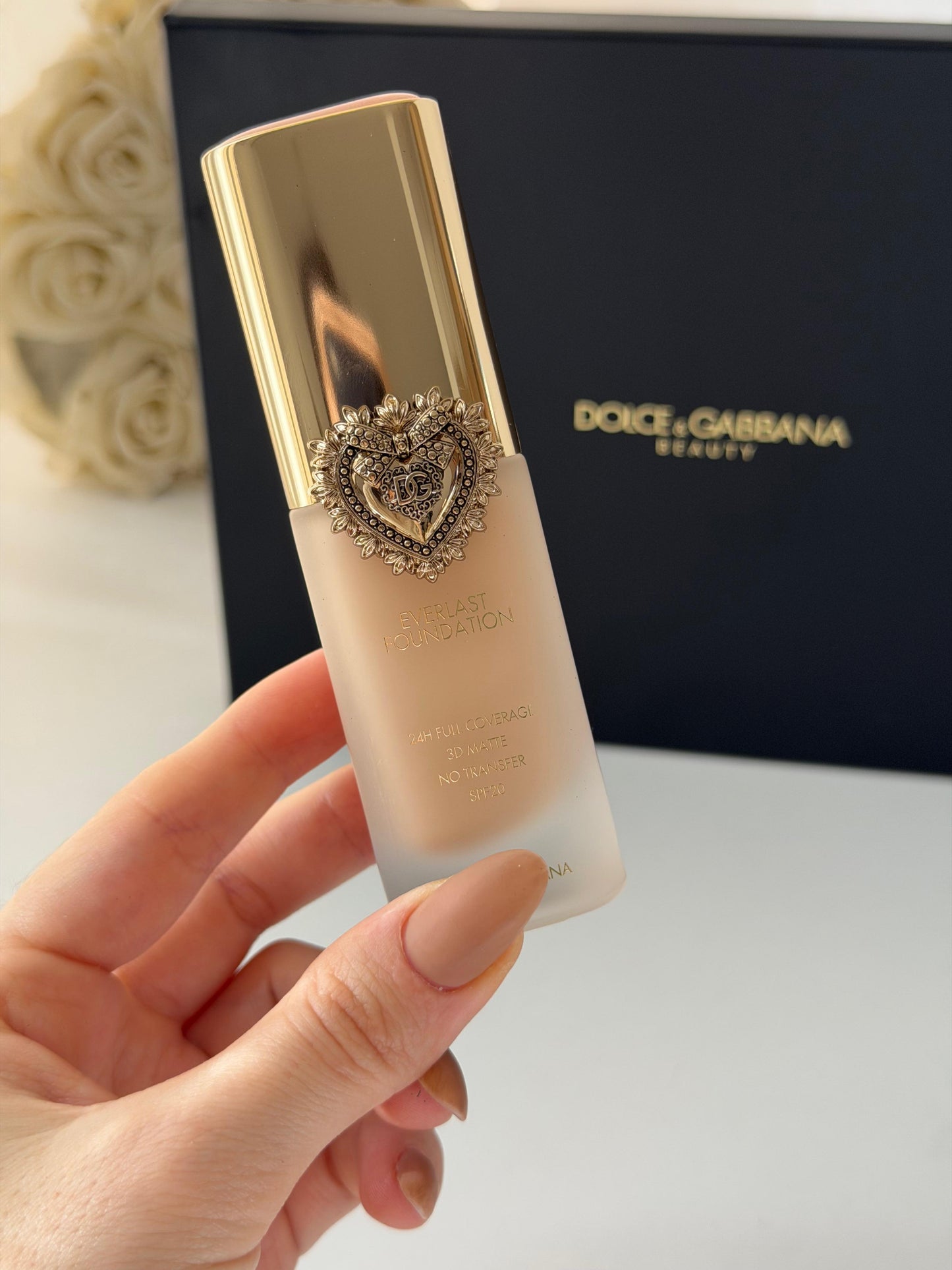 DOLCE&GABBANA Everlast Foundation (08W)
24H Full Coverage, 3D Matte, No Transfer SPF20