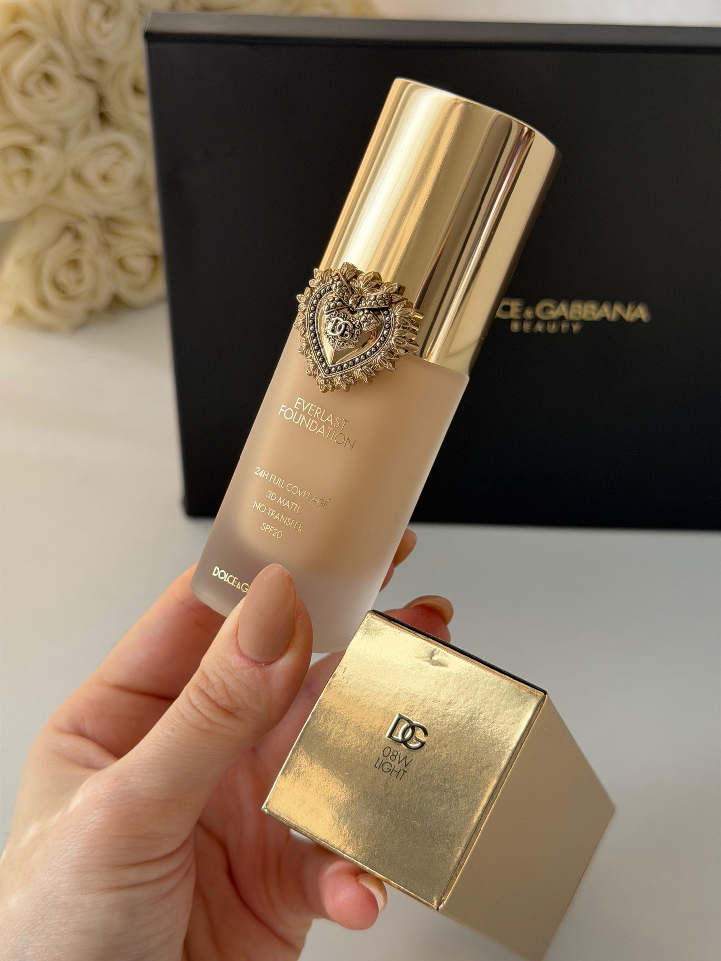 DOLCE&GABBANA Everlast Foundation (08W)
24H Full Coverage, 3D Matte, No Transfer SPF20