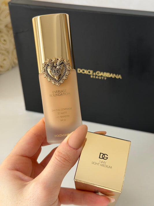 DOLCE&GABBANA Everlast Foundation (14W)
24H Full Coverage, 3D Matte, No Transfer SPF20