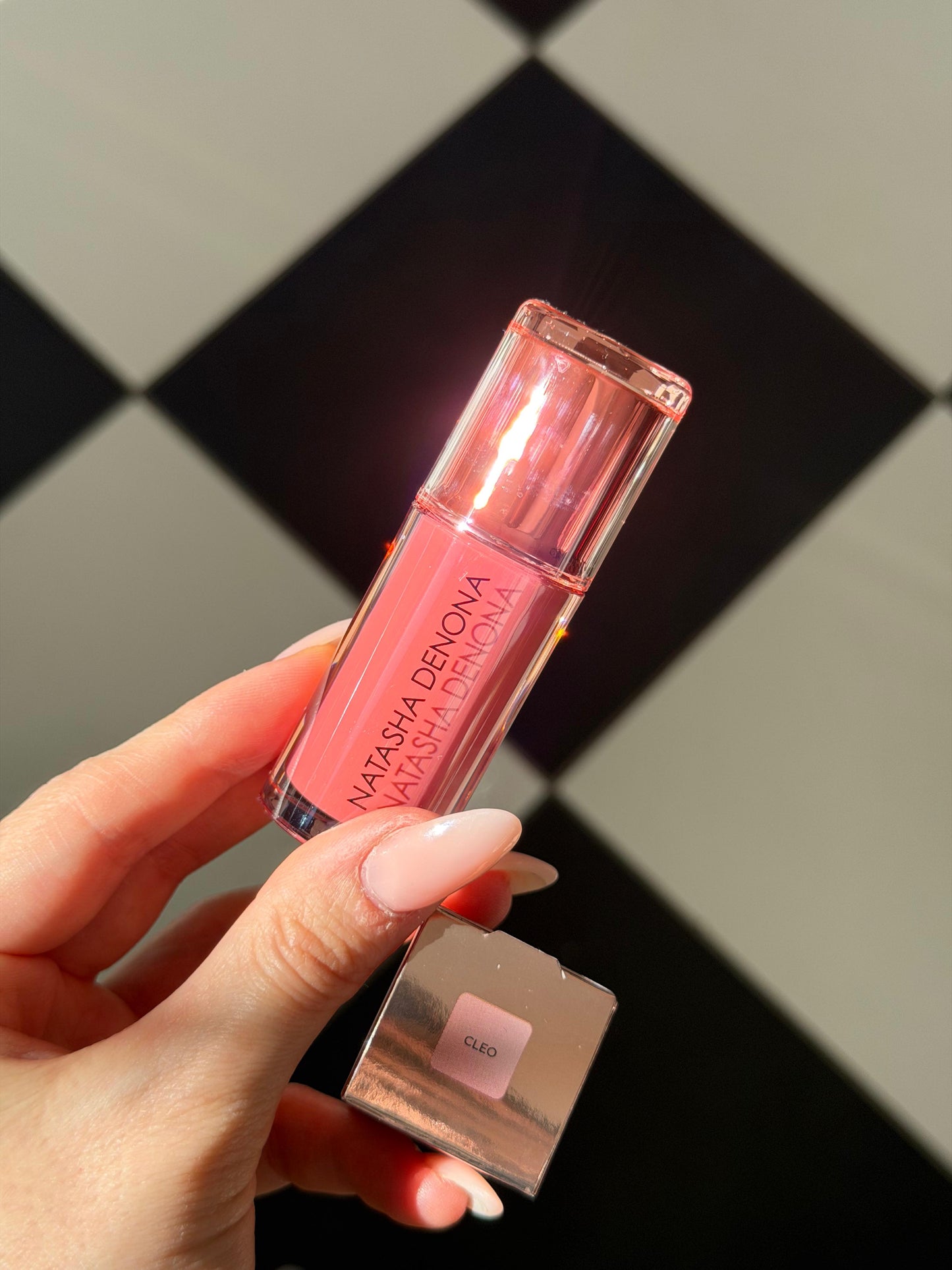 NATASHA DENONA Hy-Gloss
Hy-Brid Tinted Gloss Balm - Cleo