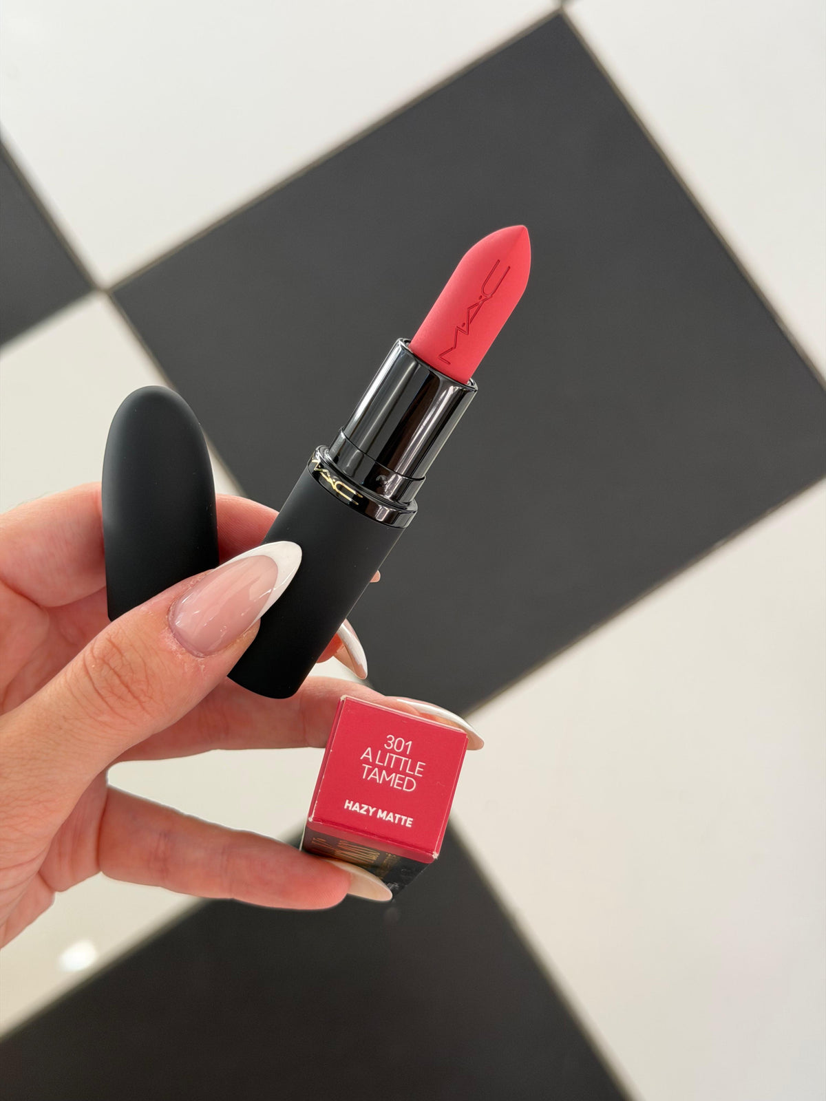 MAC PowderKiss Hazy Matte Lipstick (301) 
10HR Hydrating Longwear, Blurs Lips