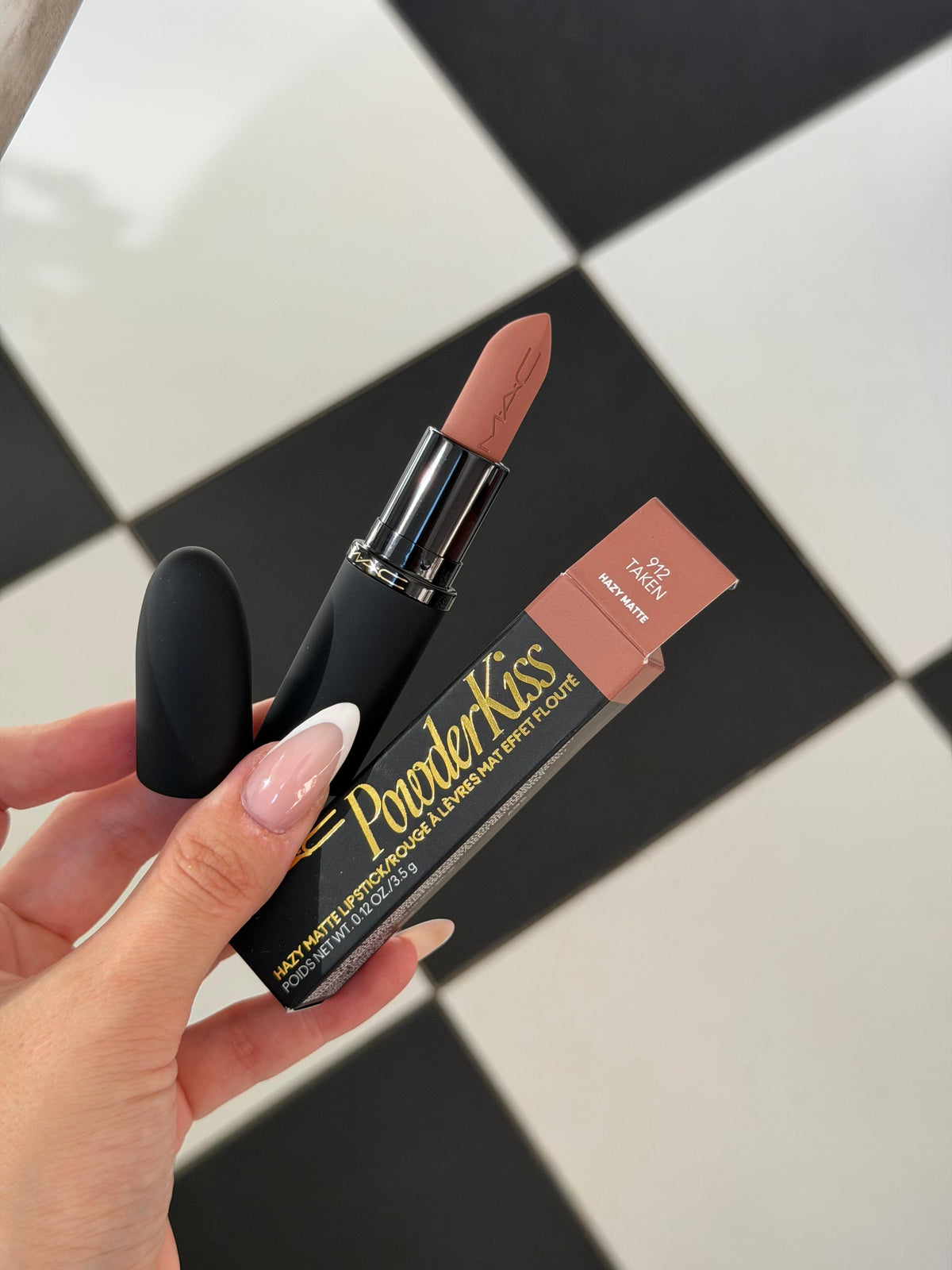 MAC PowderKiss Hazy Matte Lipstick (912) 
10HR Hydrating Longwear, Blurs Lips