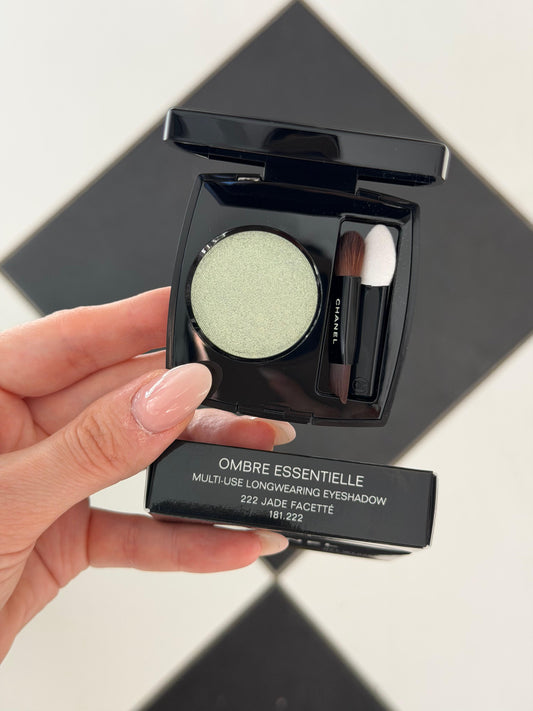 CHANEL Ombre Essentielle Multi-Use Longwearing Eyeshadow (222)