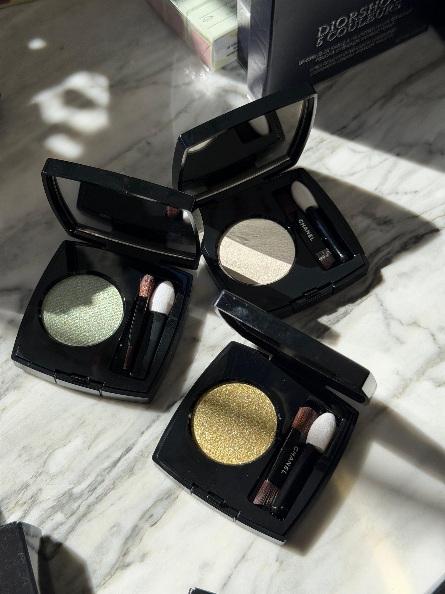 CHANEL Ombre Essentielle Multi-Use Longwearing Eyeshadow (222)