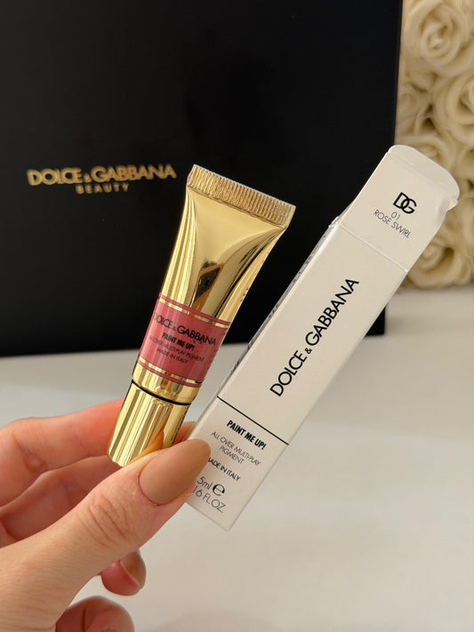 DOLCE&GABBANA Paint Me Up!
All Over Multi-Play Pigment For Face, Eyes And Lips (01)