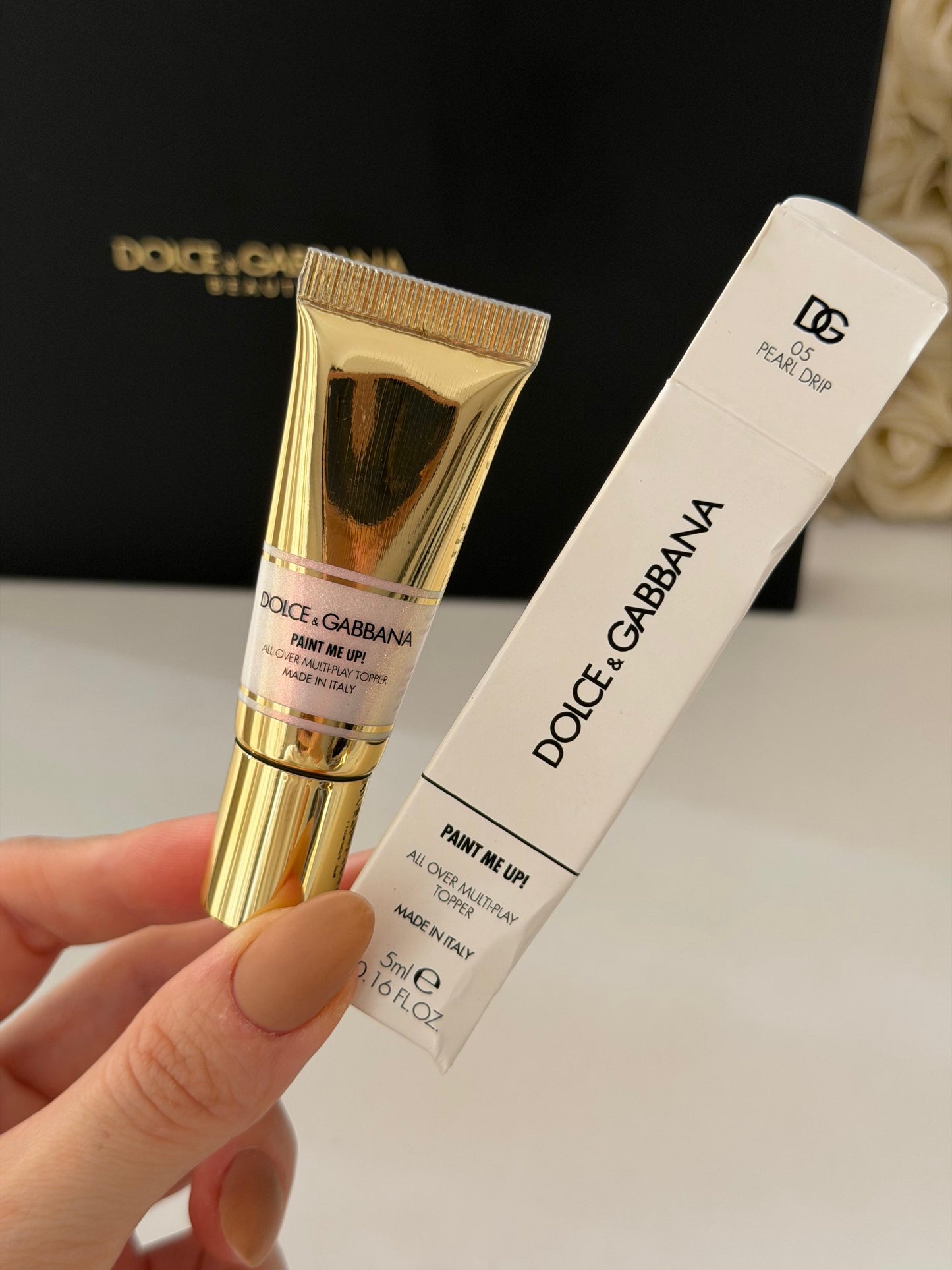 DOLCE&GABBANA Paint Me Up!
All Over Multi-Play Pigment For Face, Eyes And Lips (05)