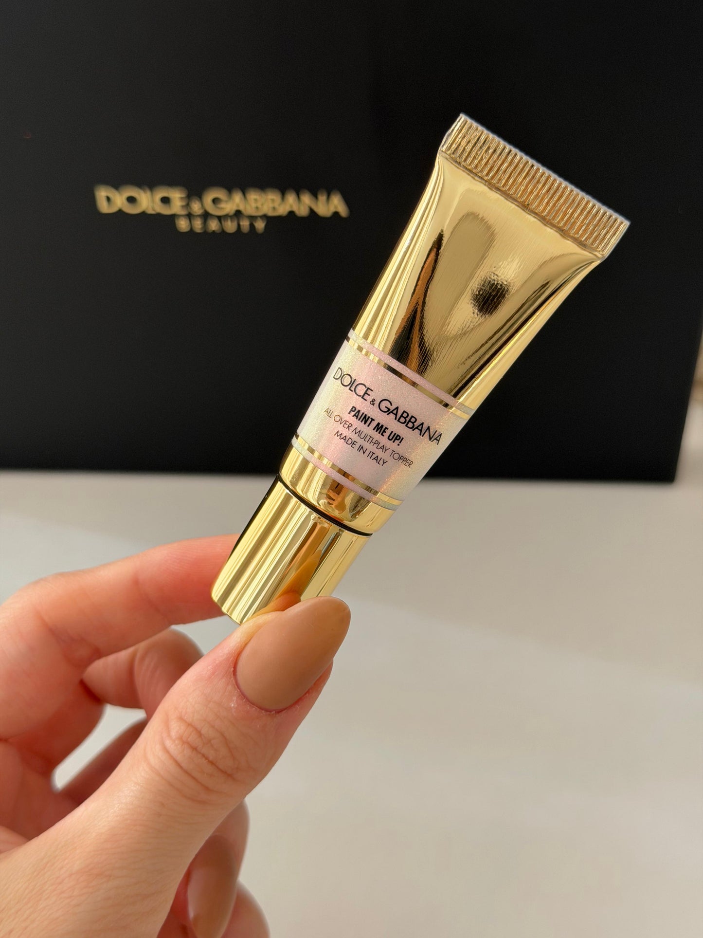 DOLCE&GABBANA Paint Me Up!
All Over Multi-Play Pigment For Face, Eyes And Lips (05)