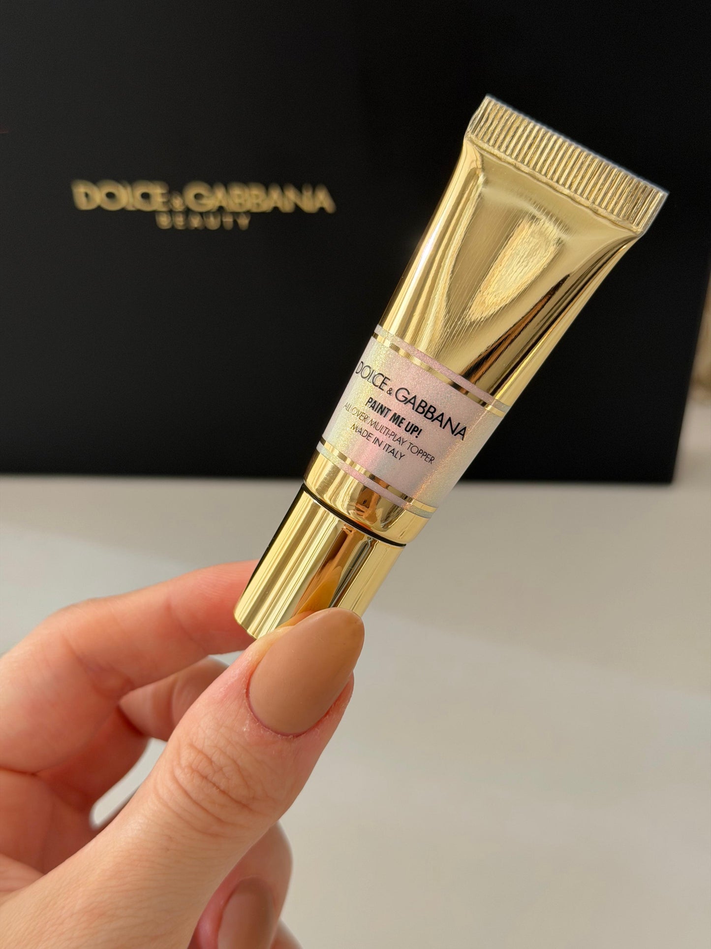 DOLCE&GABBANA Paint Me Up!
All Over Multi-Play Pigment For Face, Eyes And Lips (05)