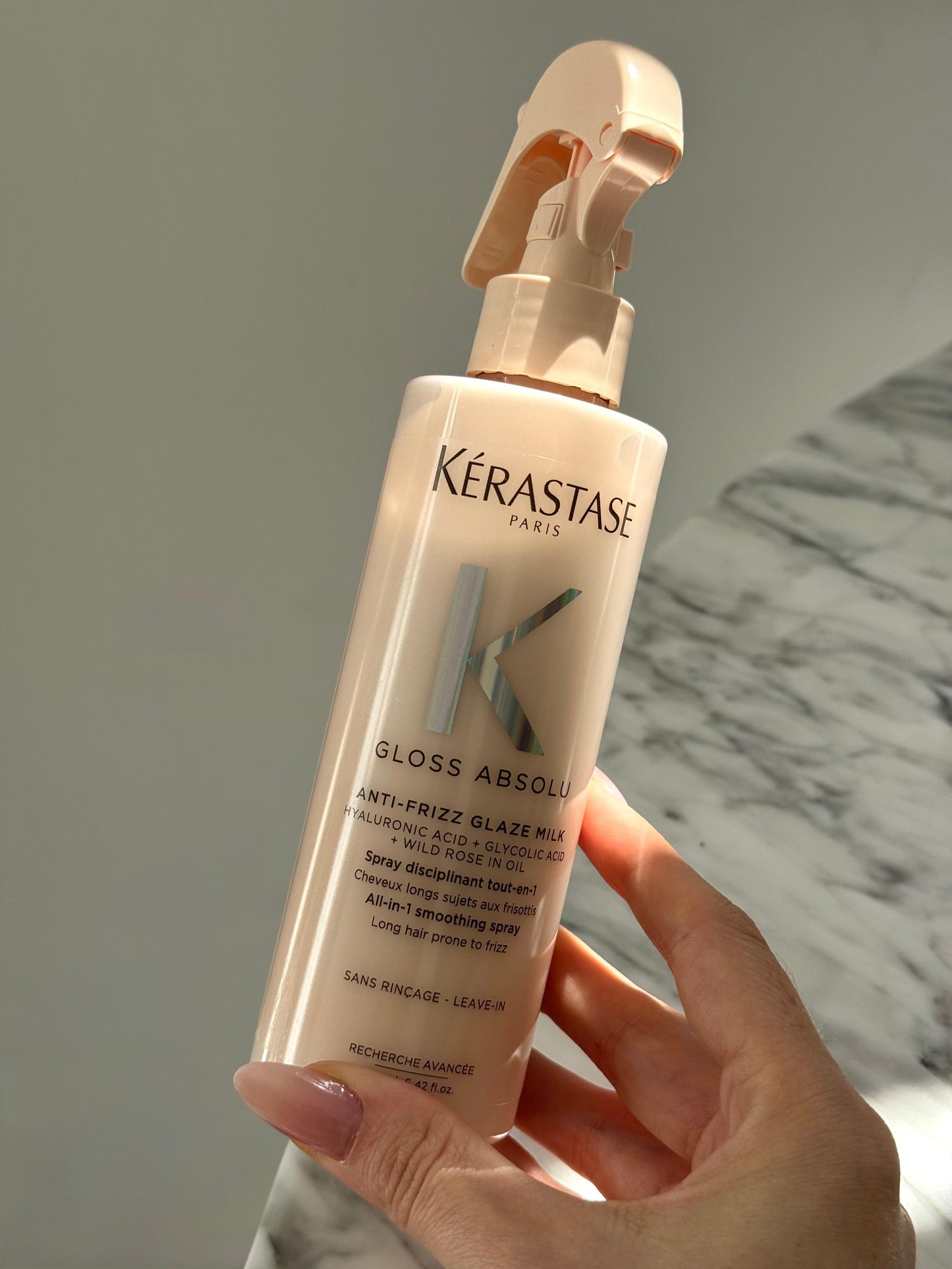 KÉRASTASE Gloss Absolu Anti-Frizz Glaze Milk Heat Protecting Spray