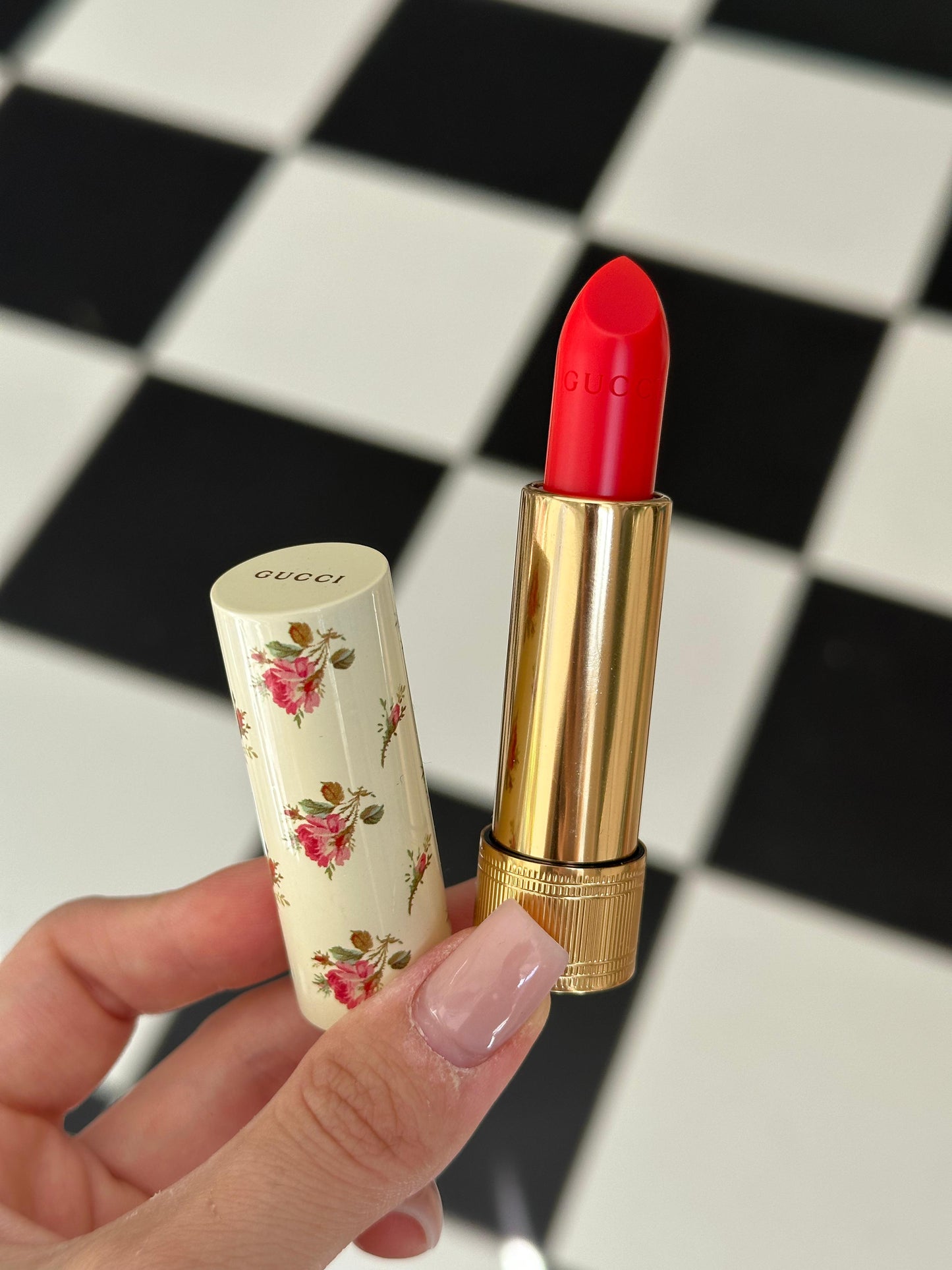 GUCCI Rouge À Lèvres Voile Lipstick