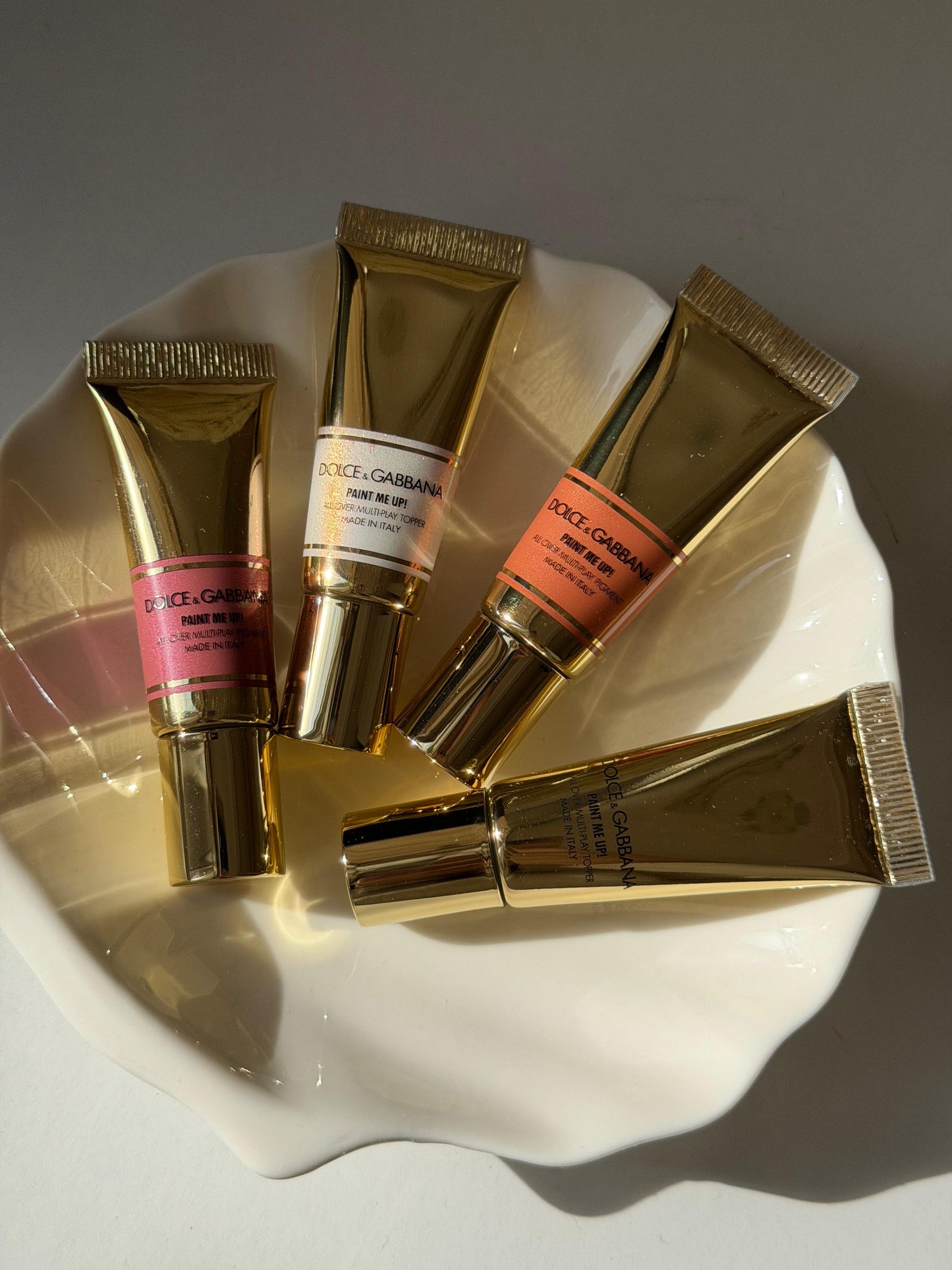 DOLCE&GABBANA Paint Me Up!
All Over Multi-Play Pigment For Face, Eyes And Lips (06)