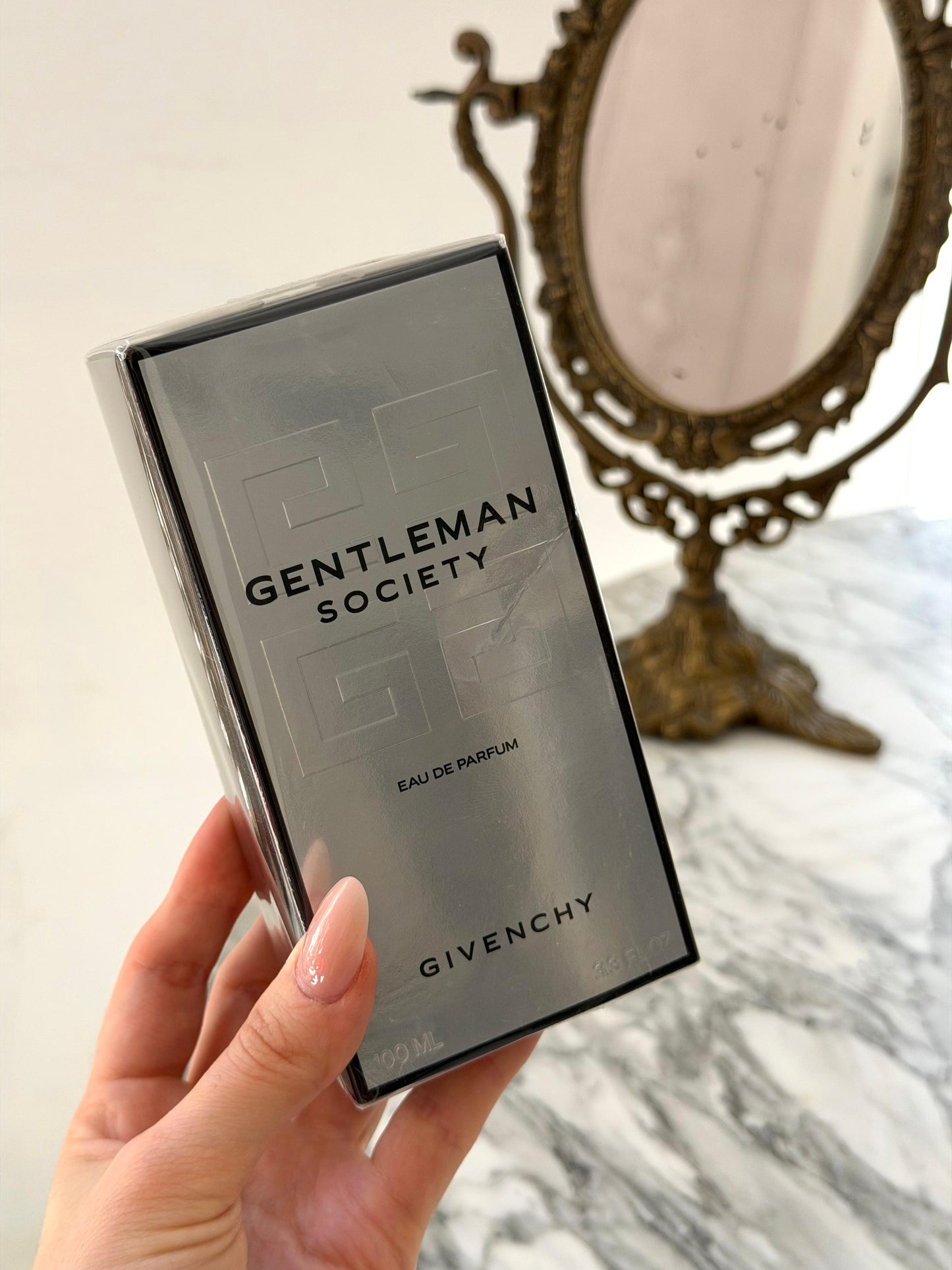 GIVENCHY Gentleman Society
Eau de Parfum