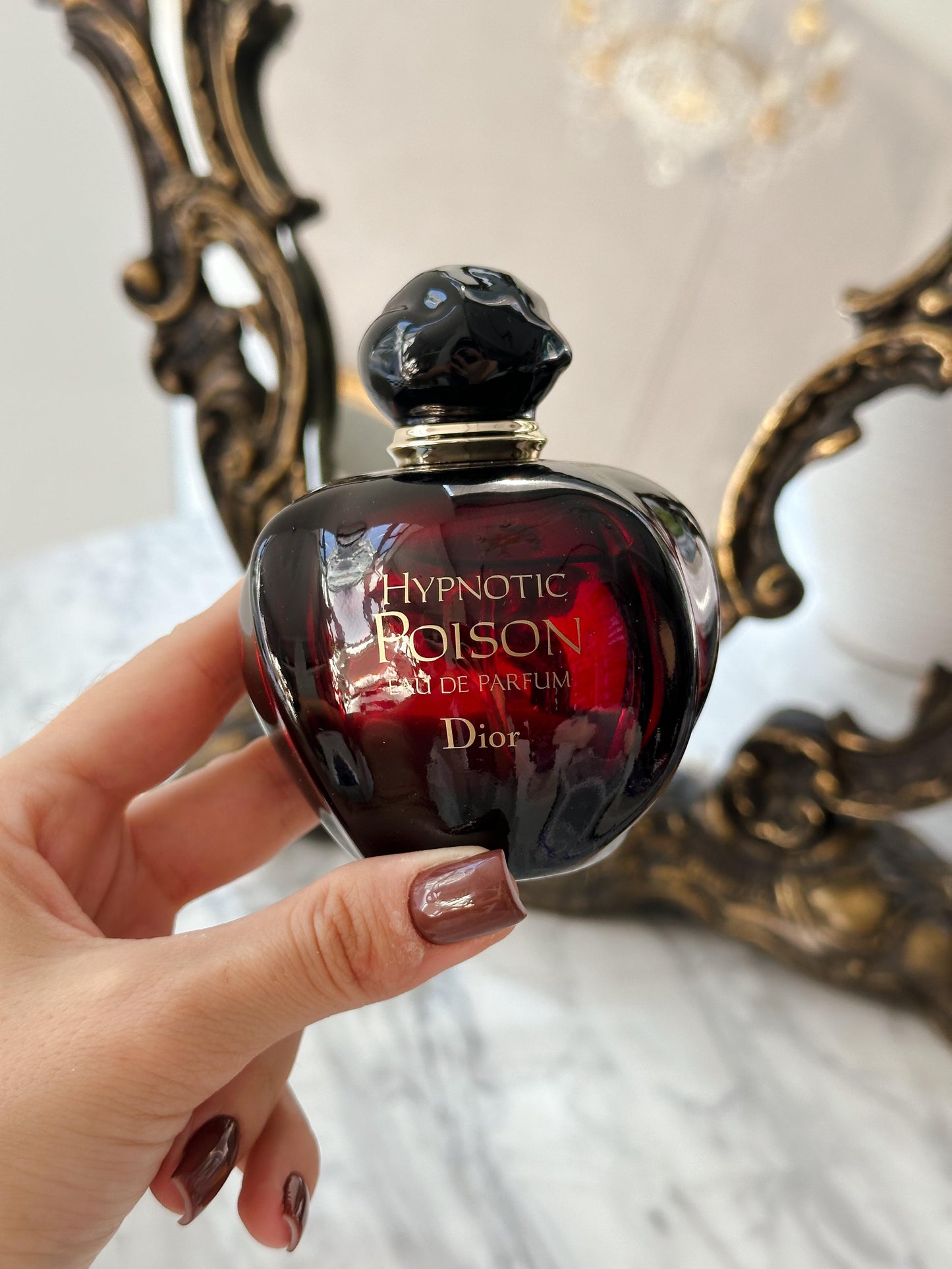 DIOR Hypnotic Poison Eau de Parfum 100ml
– Gourmand and Musky Notes