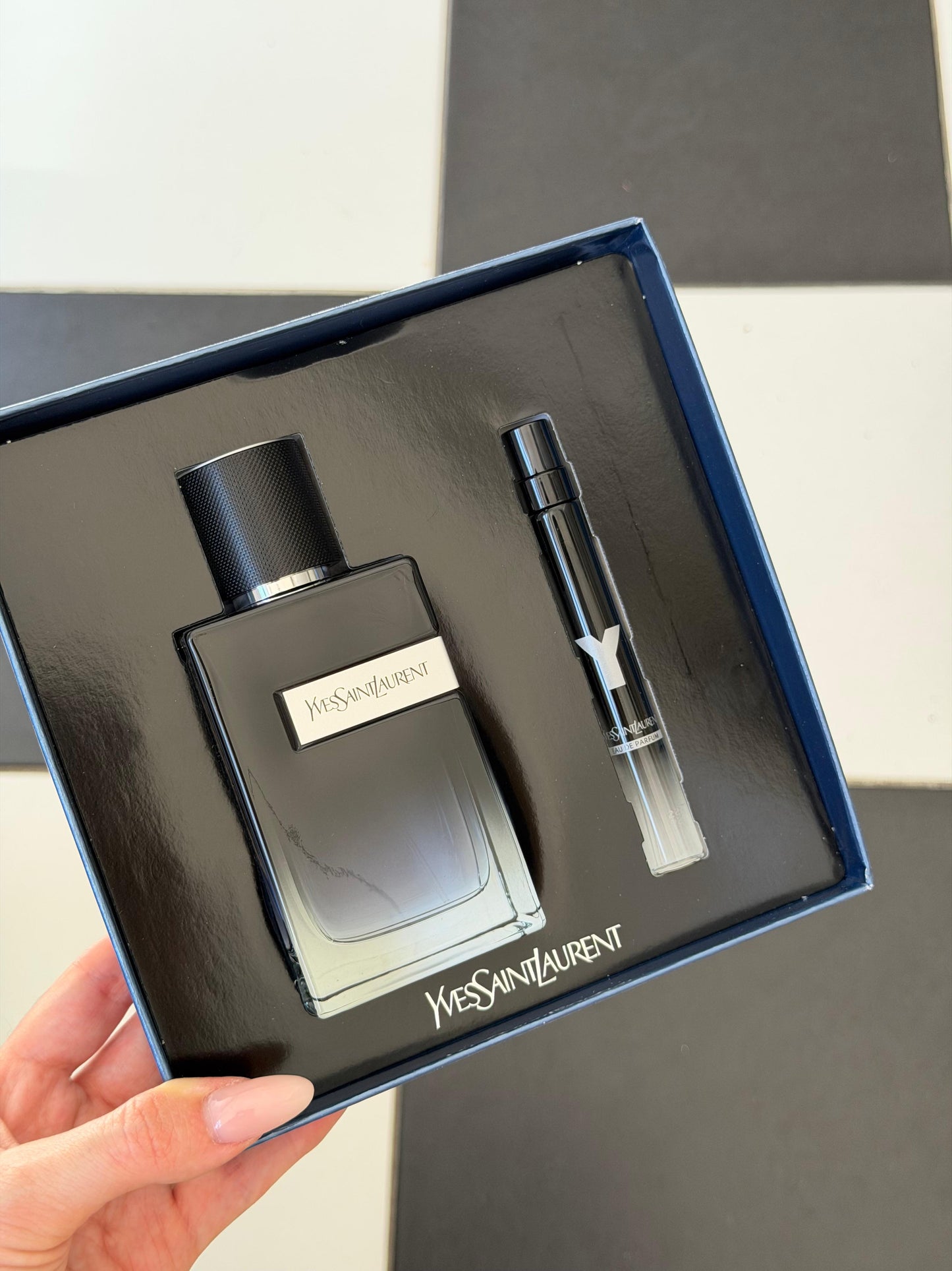 YSL Y Eau De Parfum Gift Set