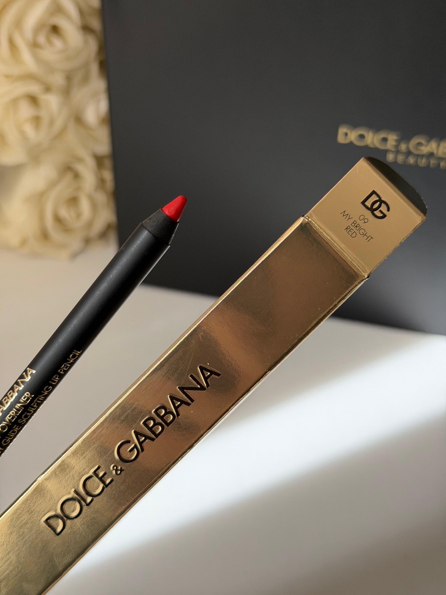 DOLCE&GABBANA My Lip Overliner
8H Lasting Easy Glide Sculpting Lip Pencil (09)