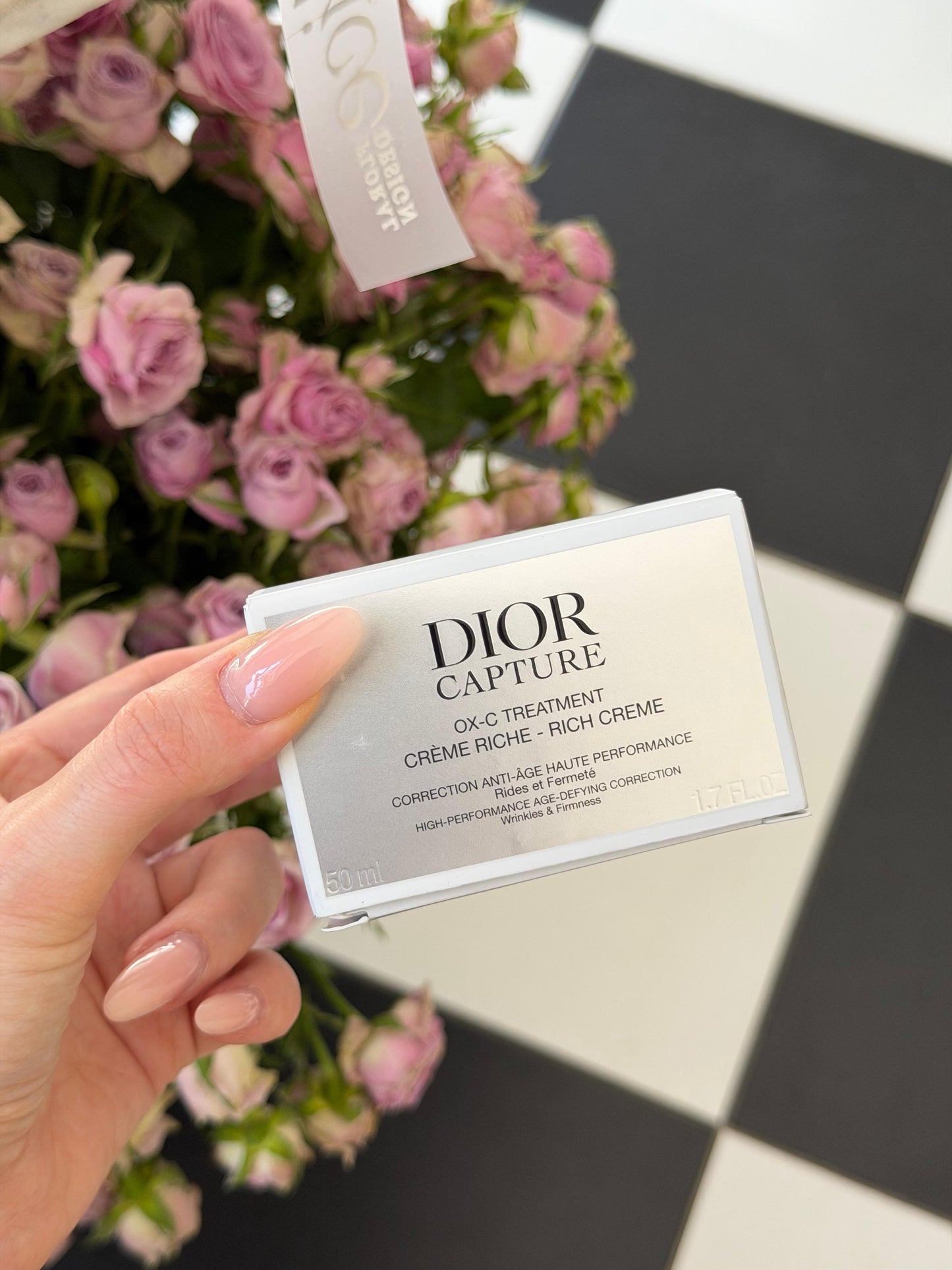 DIOR Capture Rich Cream OX-C Treatment
Face Cream - Rich Texture - Age-Defying Correction - Wrinkles and Firmness
