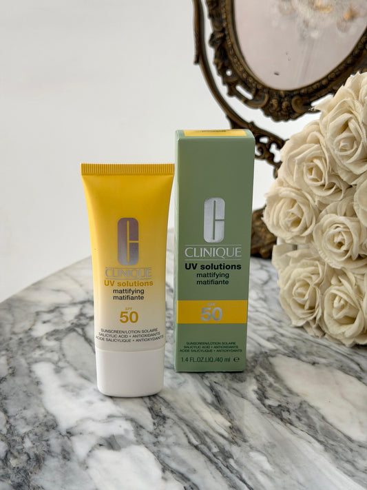 CLINIQUE UV Solutions Mattifying Sunscreen Broad Spectrum SPF50/PA++++