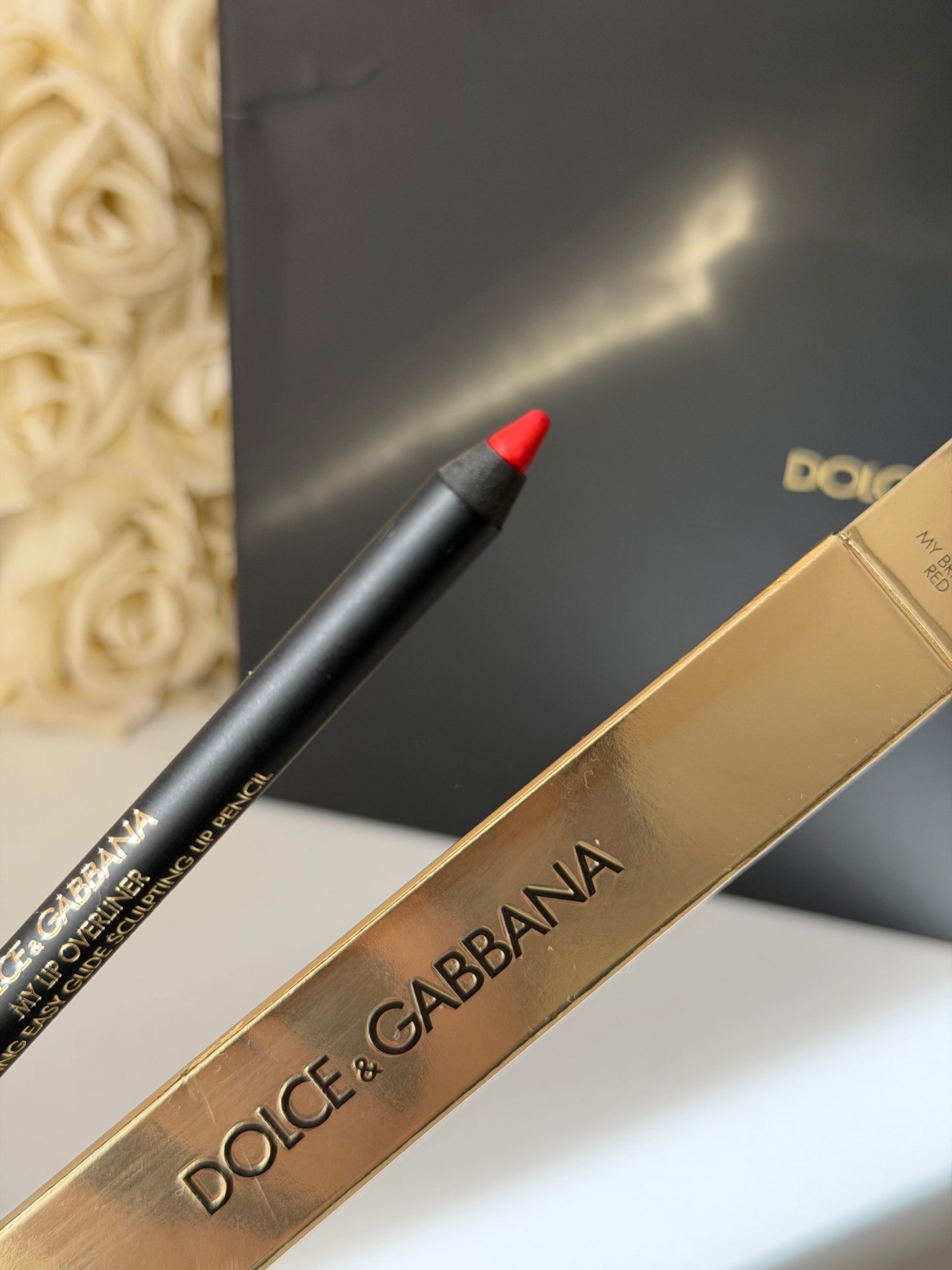 DOLCE&GABBANA My Lip Overliner
8H Lasting Easy Glide Sculpting Lip Pencil (09)