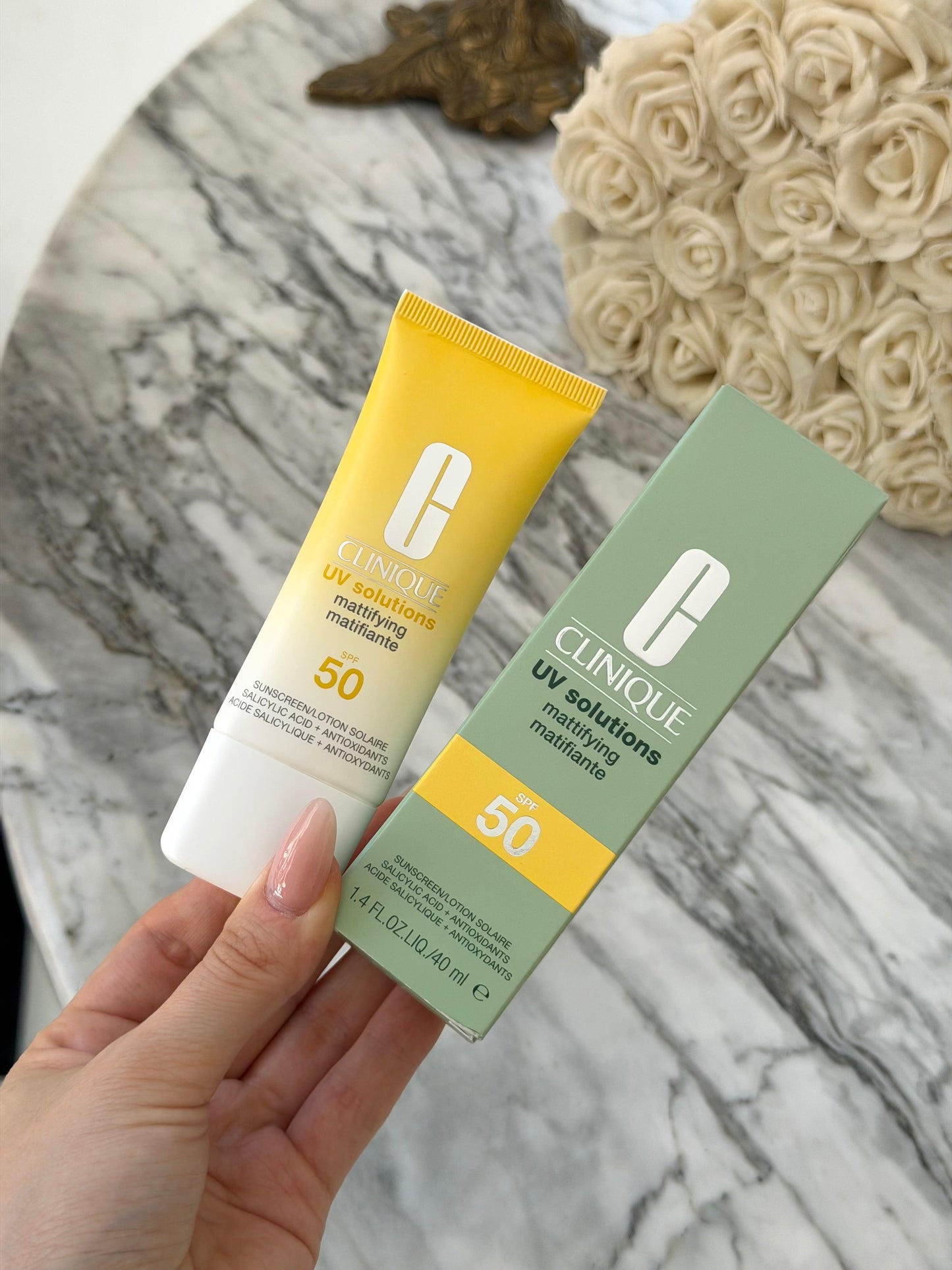 CLINIQUE UV Solutions Mattifying Sunscreen Broad Spectrum SPF50/PA++++