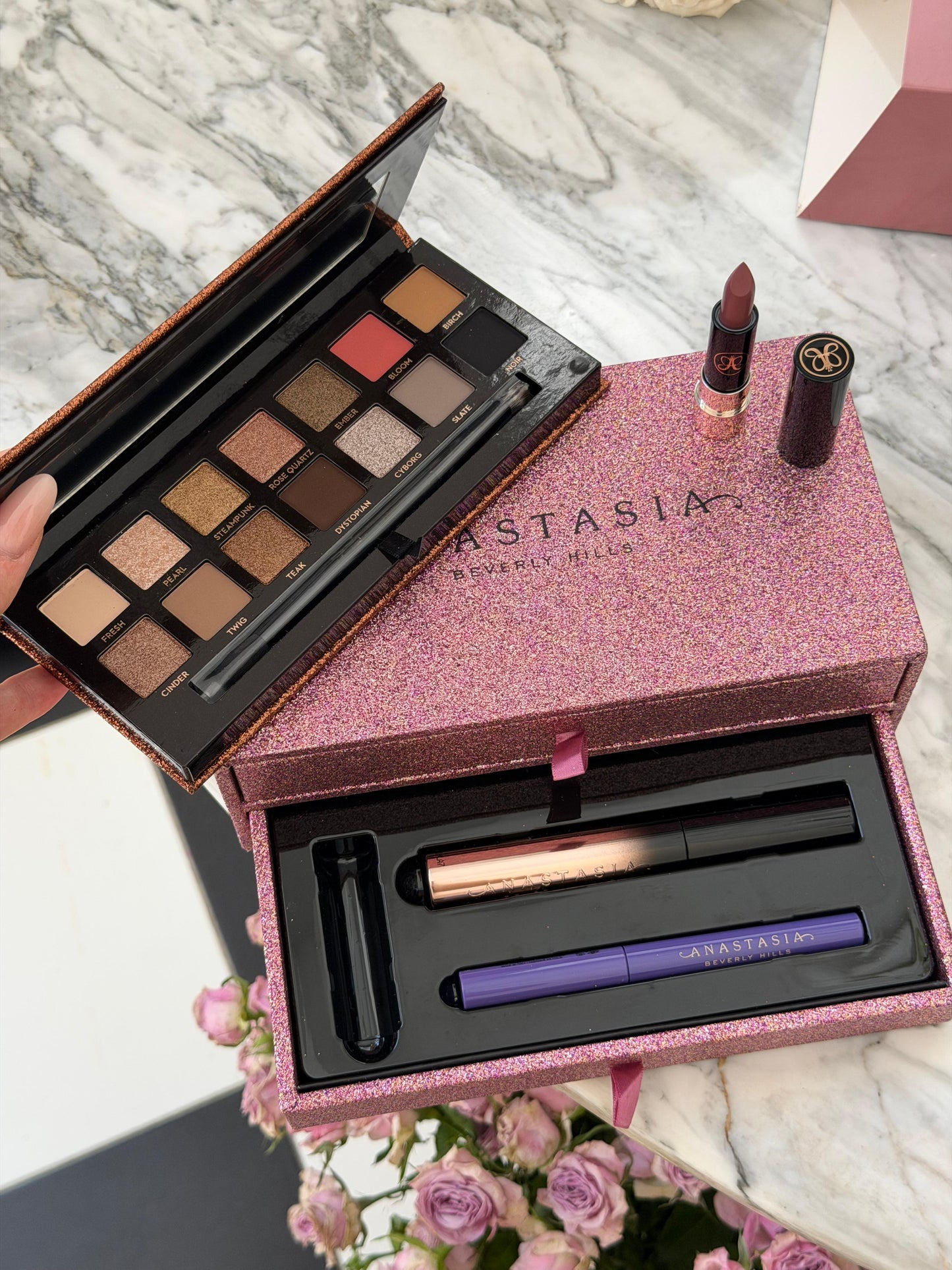 ANASTASIA BEVERLY HILLS
Eyeshadow Sultry Palette Vault Gift Set