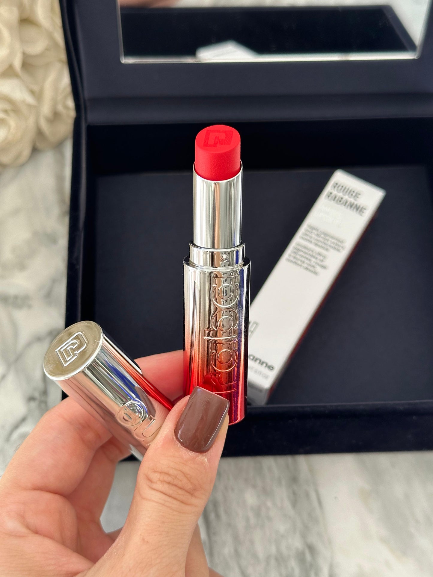 PACO RABANNE Famous Lipcolor Matte
Highly Pigmented Lipstick Matte Finishes