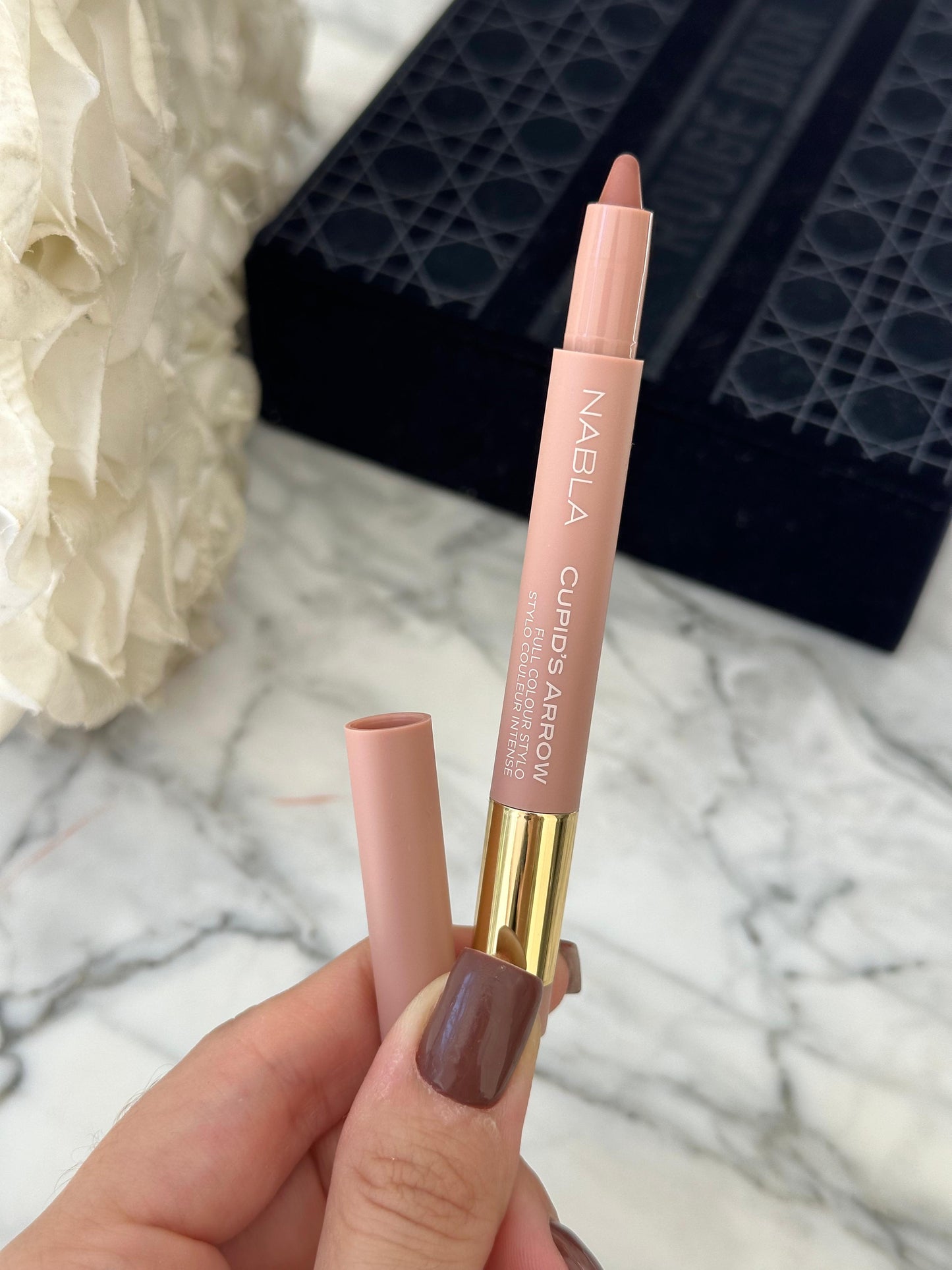 NABLA Cupid's Arrow - Nude
Longwear Multi-Functional Stylo