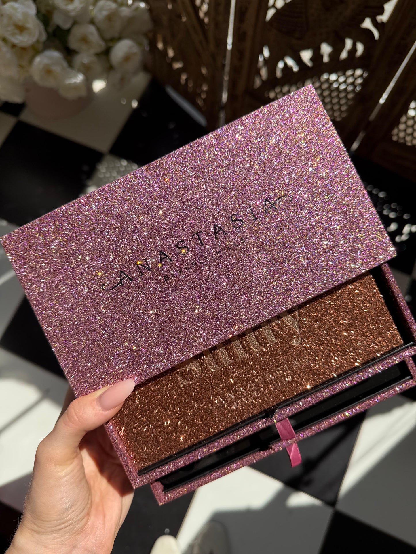 ANASTASIA BEVERLY HILLS
Eyeshadow Sultry Palette Vault Gift Set