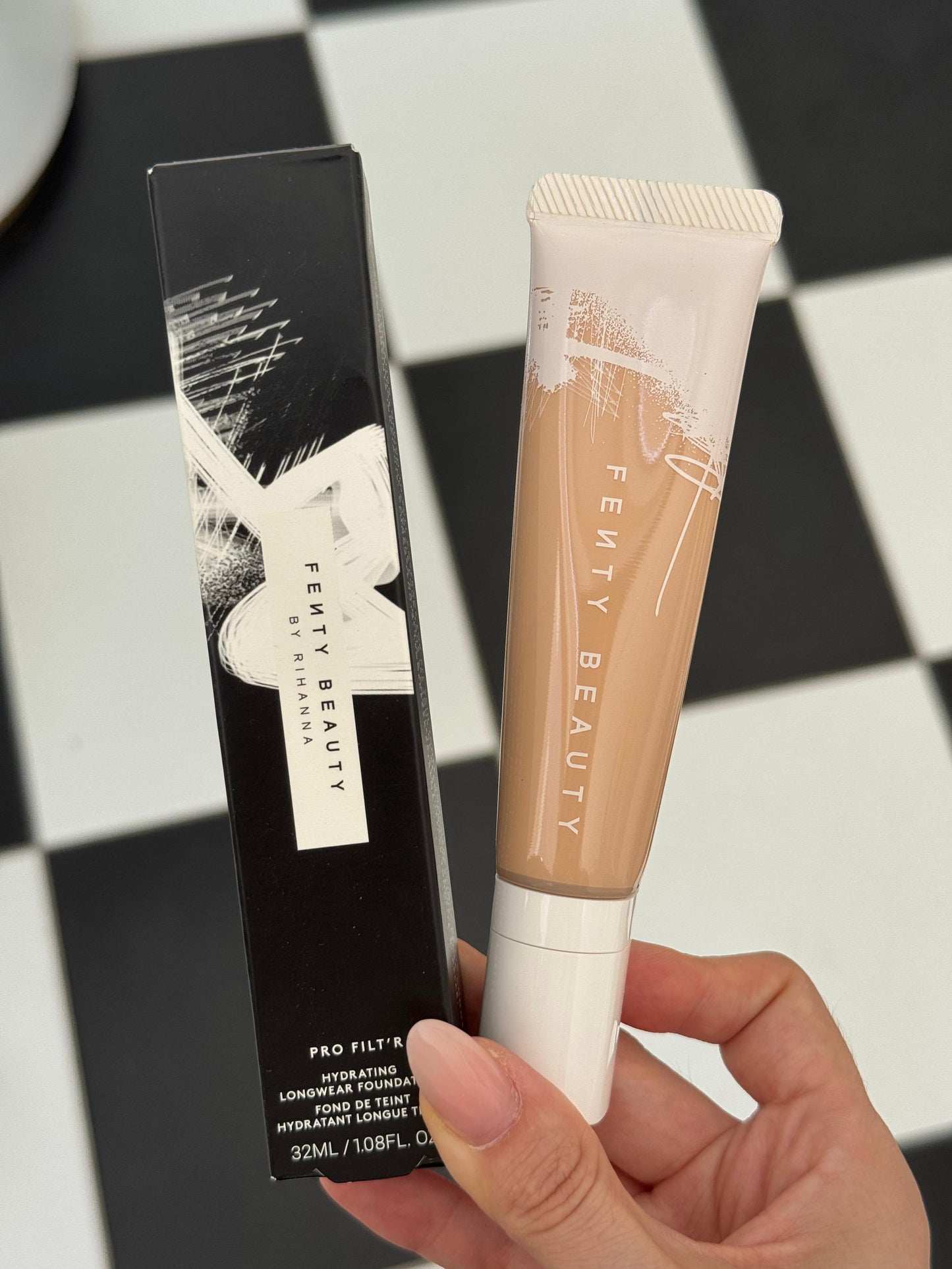 FENTY Pro Filt’r Hydrating Longwear Foundation