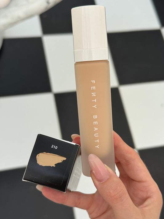FENTY BEAUTY Pro Filt'r Soft Matte Longwear Foundation (210)