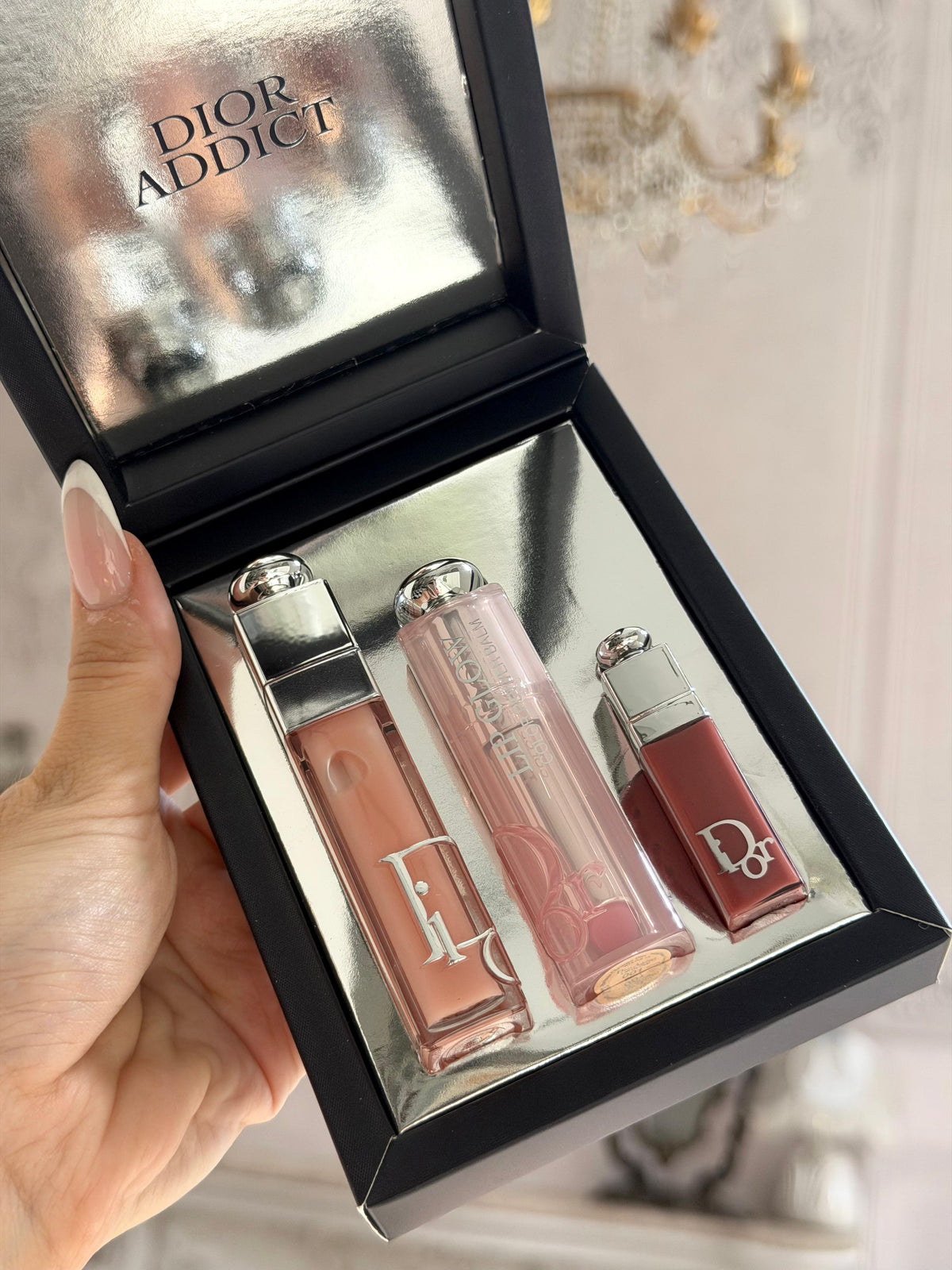 DIOR Addict Trio Lip Gloss Gift Set
Hydrating Lip Balm and Plumping Gloss