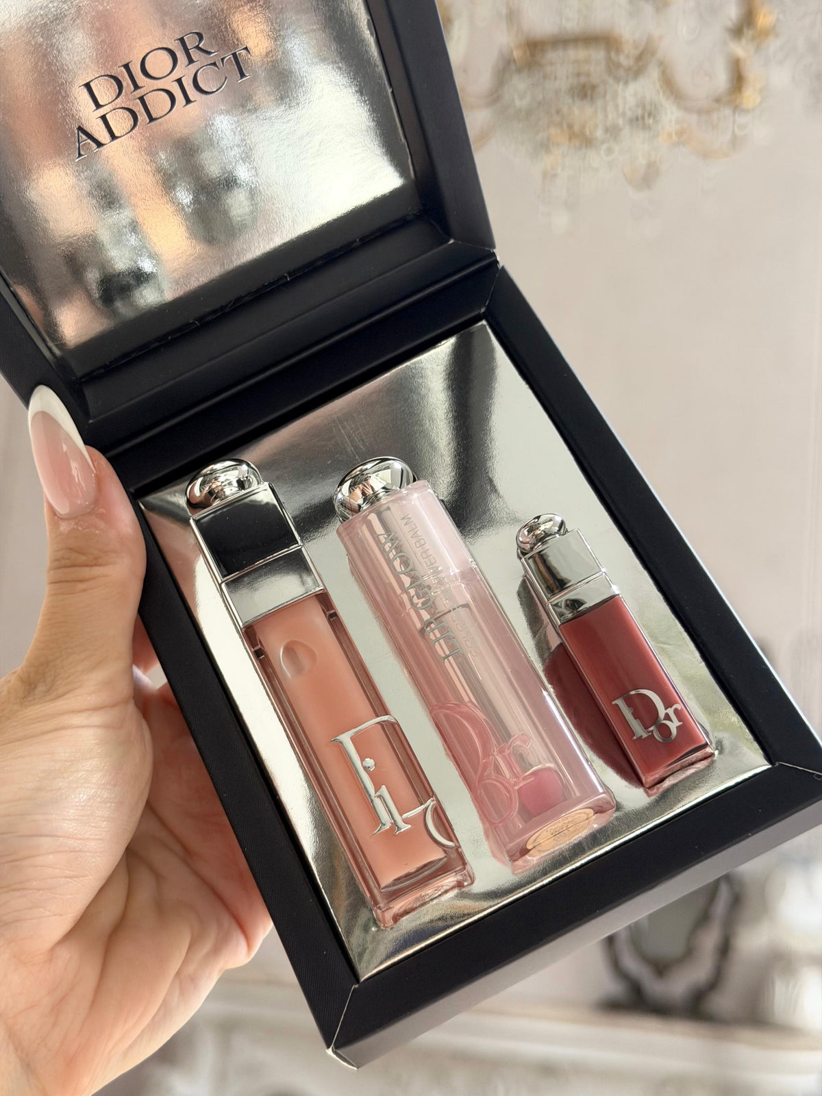 DIOR Addict Trio Lip Gloss Gift Set
Hydrating Lip Balm and Plumping Gloss