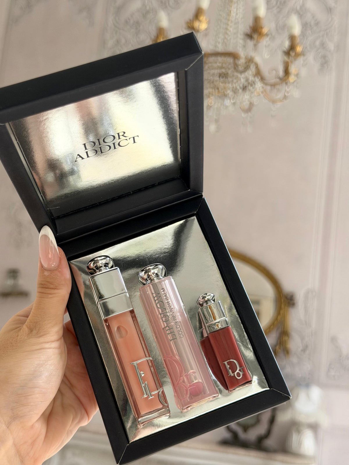 DIOR Addict Trio Lip Gloss Gift Set
Hydrating Lip Balm and Plumping Gloss