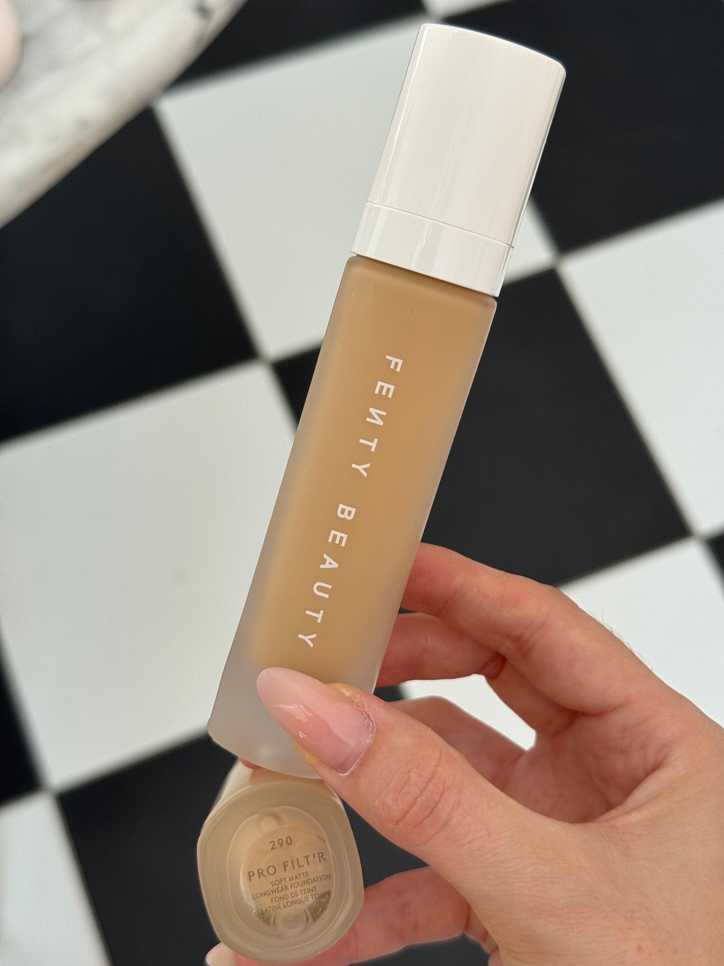 FENTY BEAUTY Pro Filt'r Soft Matte Longwear Foundation
