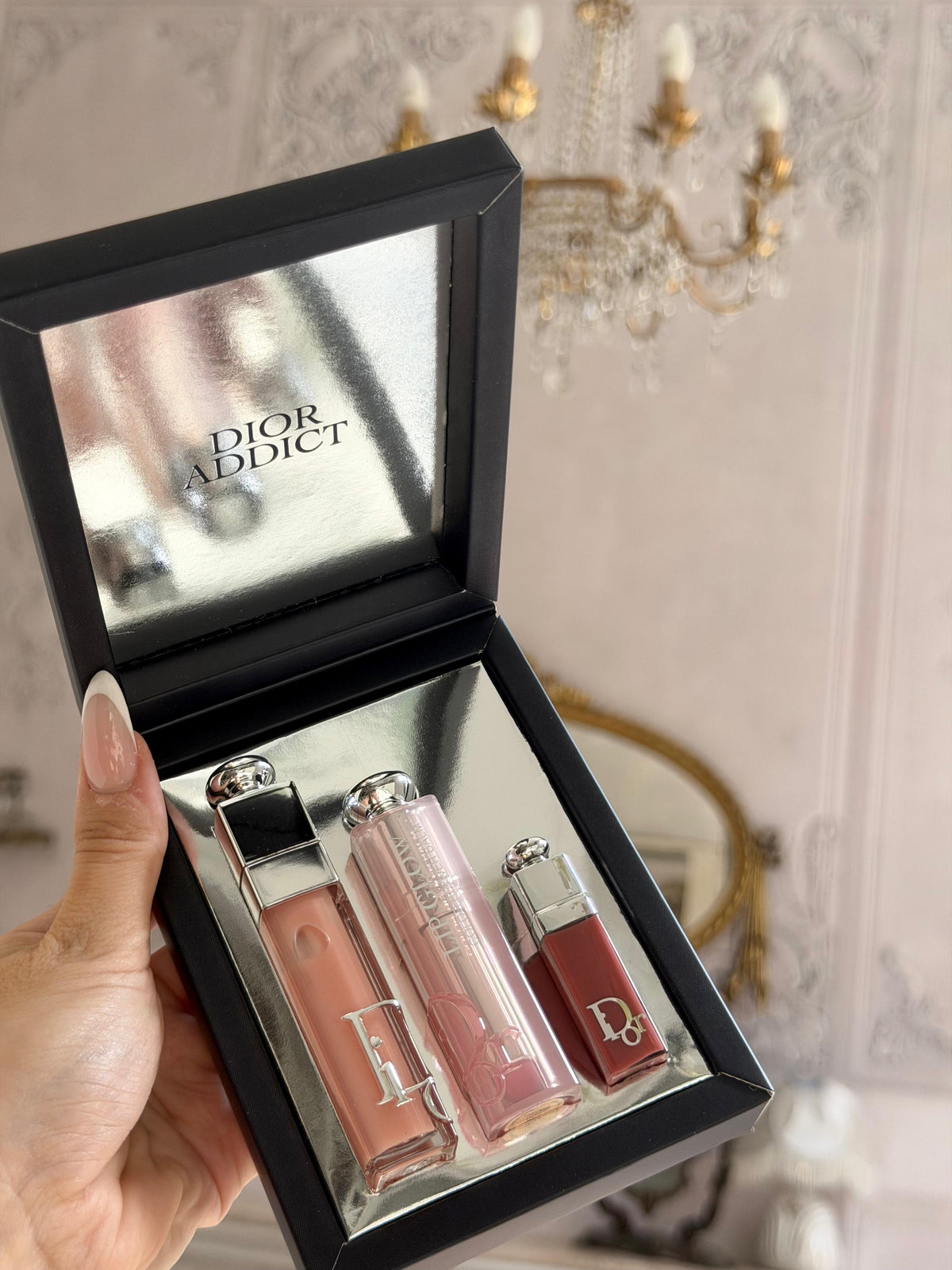 DIOR Addict Trio Lip Gloss Gift Set
Hydrating Lip Balm and Plumping Gloss
