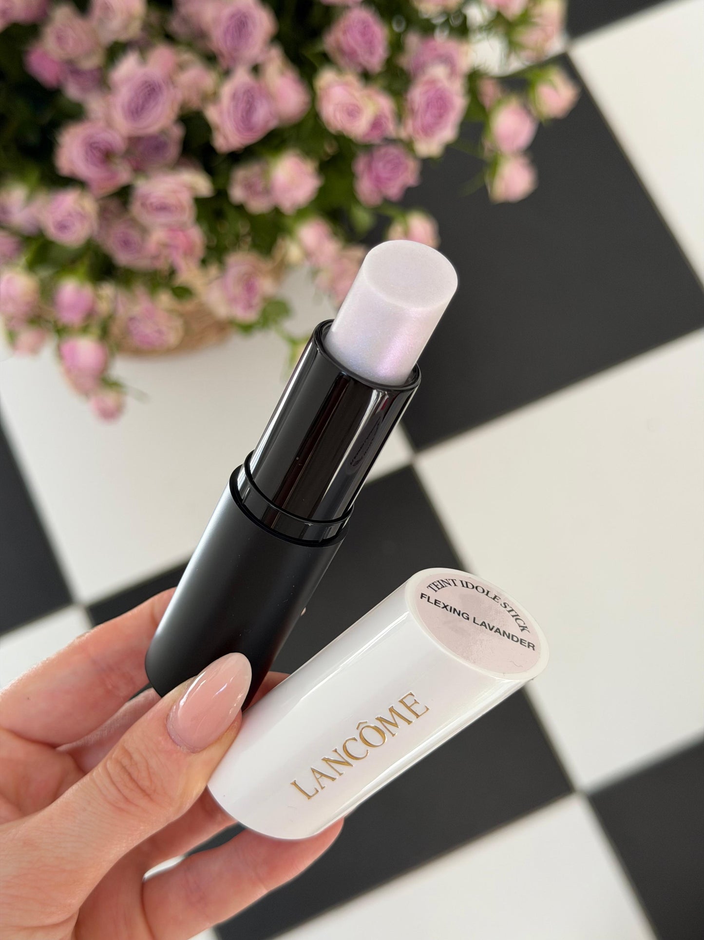 LANCOME Teint Idole Ultra Wear Shape Highlighter Stick - Flexing Lavander
