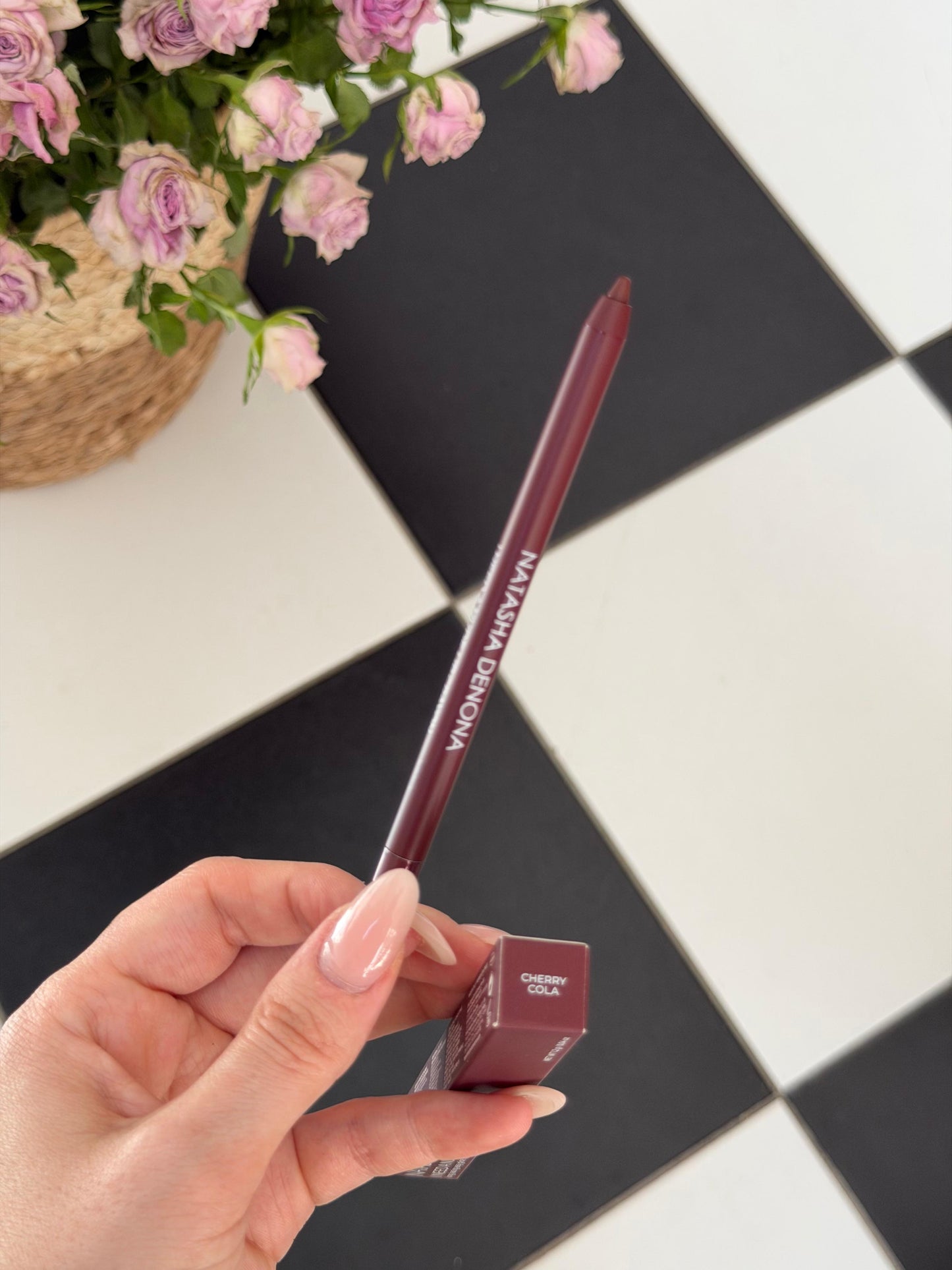 NATASHA DENONA I Need A Nude Lip Crayon - Cherry Cola
Long Lasting Easy Glide Lip Pencil