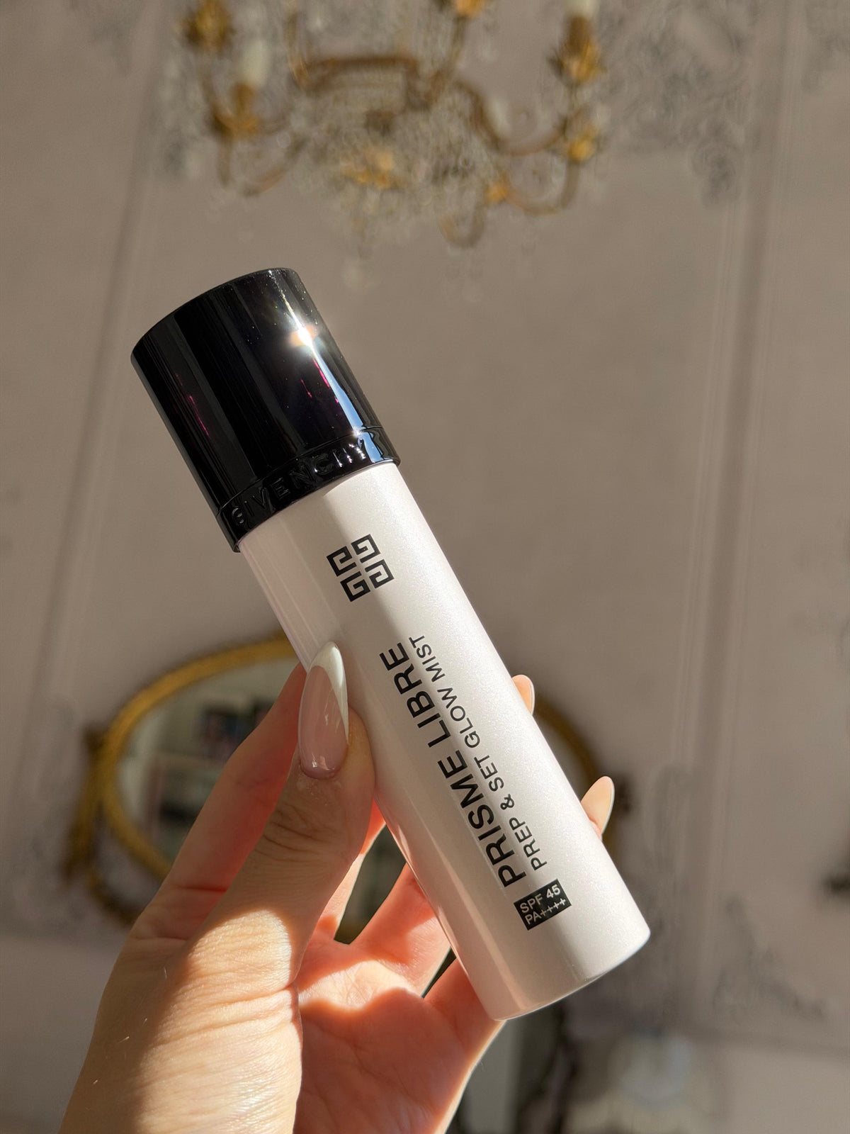 GIVENCHY Prisme Libre Prep & Set Glow Mist
Primer and Setting Spray – SPF45 PA++++