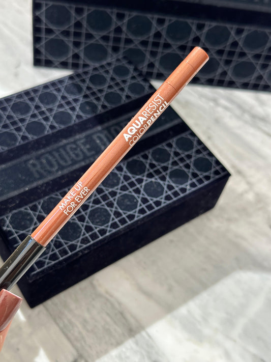 MAKE UP FOR EVER Aqua Resist Color Pencil
Full Impact Glide Waterproof Eyeliner