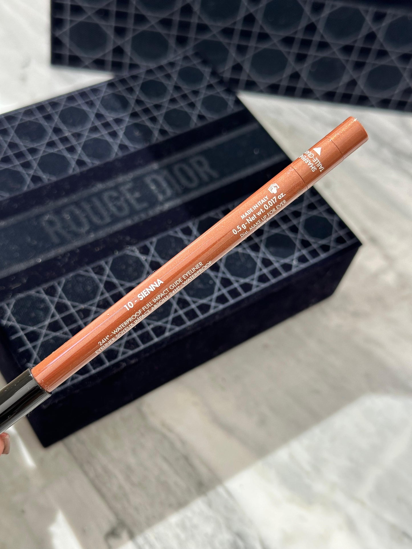 MAKE UP FOR EVER Aqua Resist Color Pencil
Full Impact Glide Waterproof Eyeliner