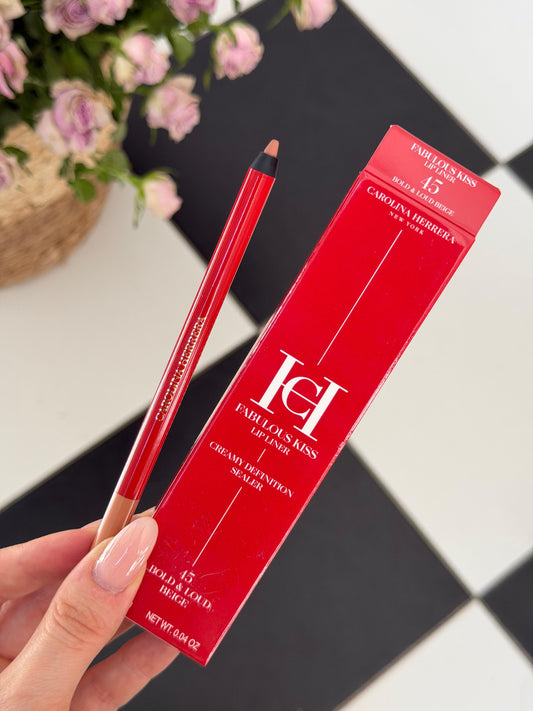 CAROLINA HERRERA Fabulous Kiss Lip Liner (45)
12h Opulent Color & Comfort · Transferproof · Waterproof Gel Formula · Define, Sculpt & Shape