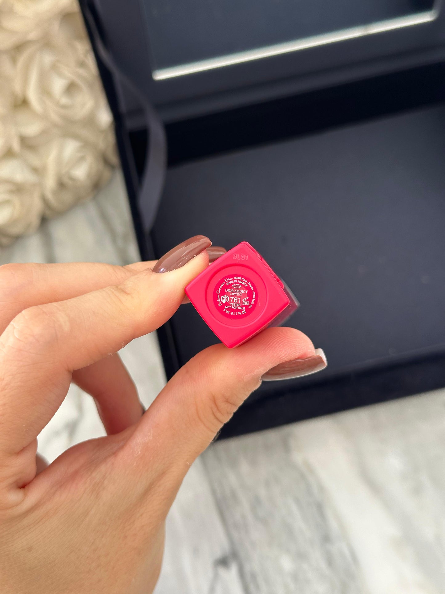 DIOR Addict Lip Tint
Hydrating No-Transfer And Long Wear (Pa kuti)