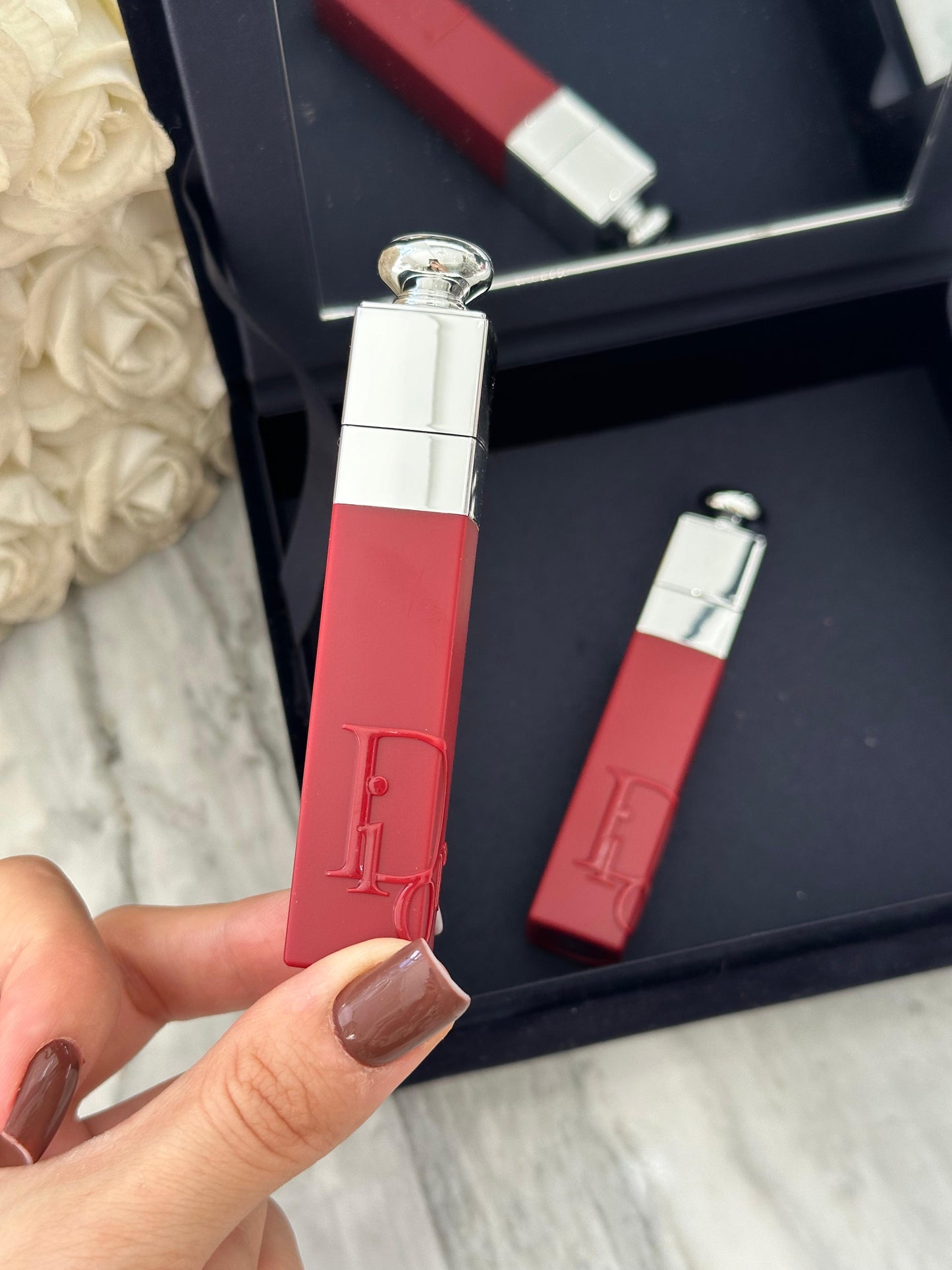 DIOR Addict Lip Tint
Hydrating No-Transfer And Long Wear (Pa kuti)