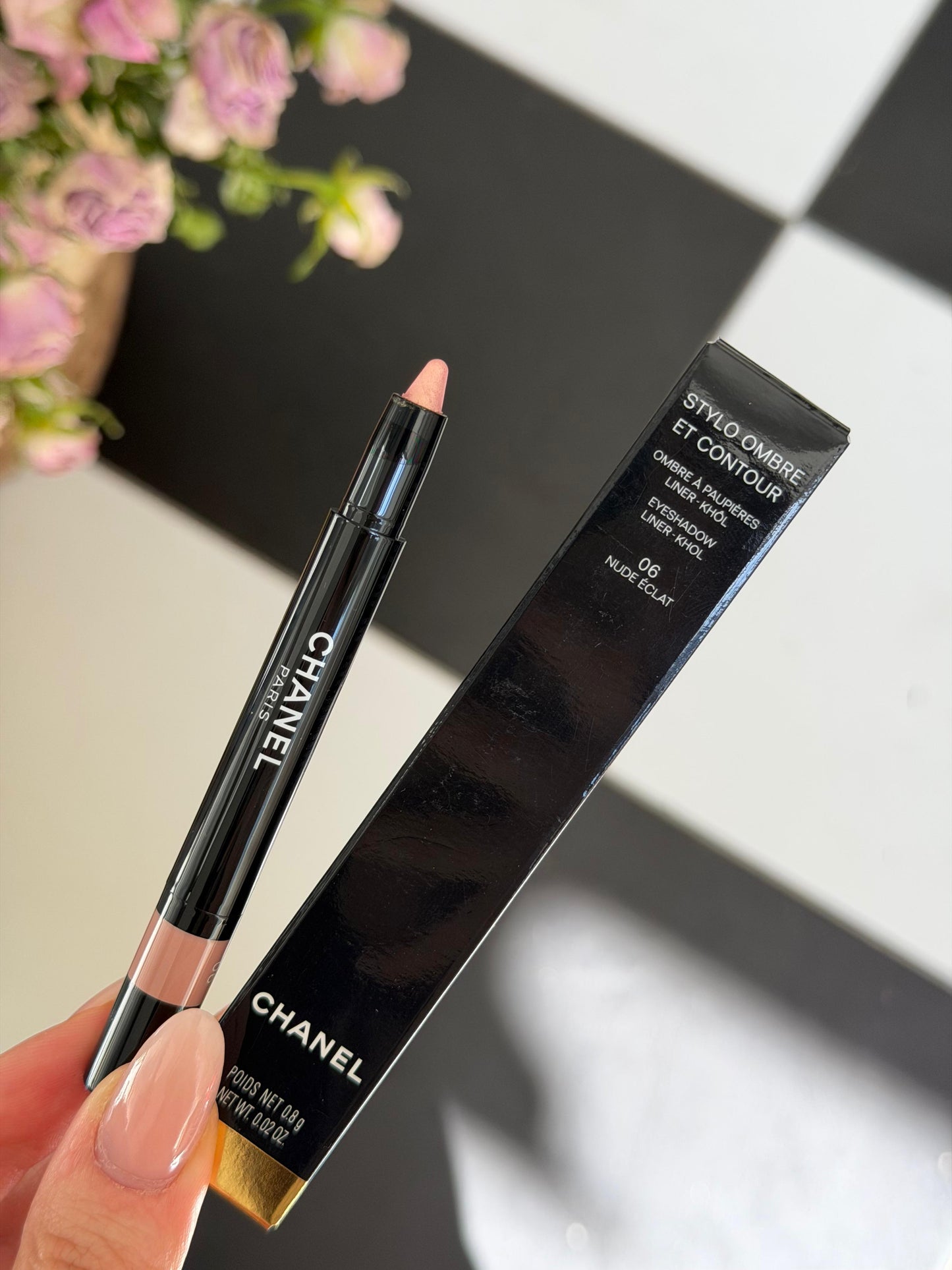 CHANEL Stylo Ombre Et Contour (06)
Eyeshadow – Liner – Khôl