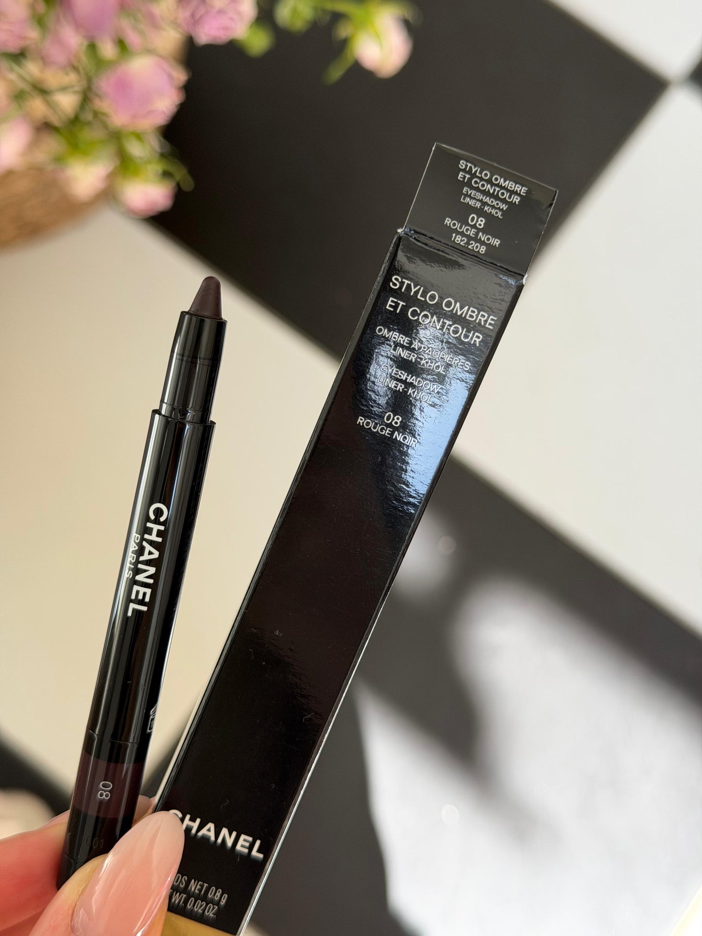 CHANEL Stylo Ombre Et Contour (08)
Eyeshadow – Liner – Khôl