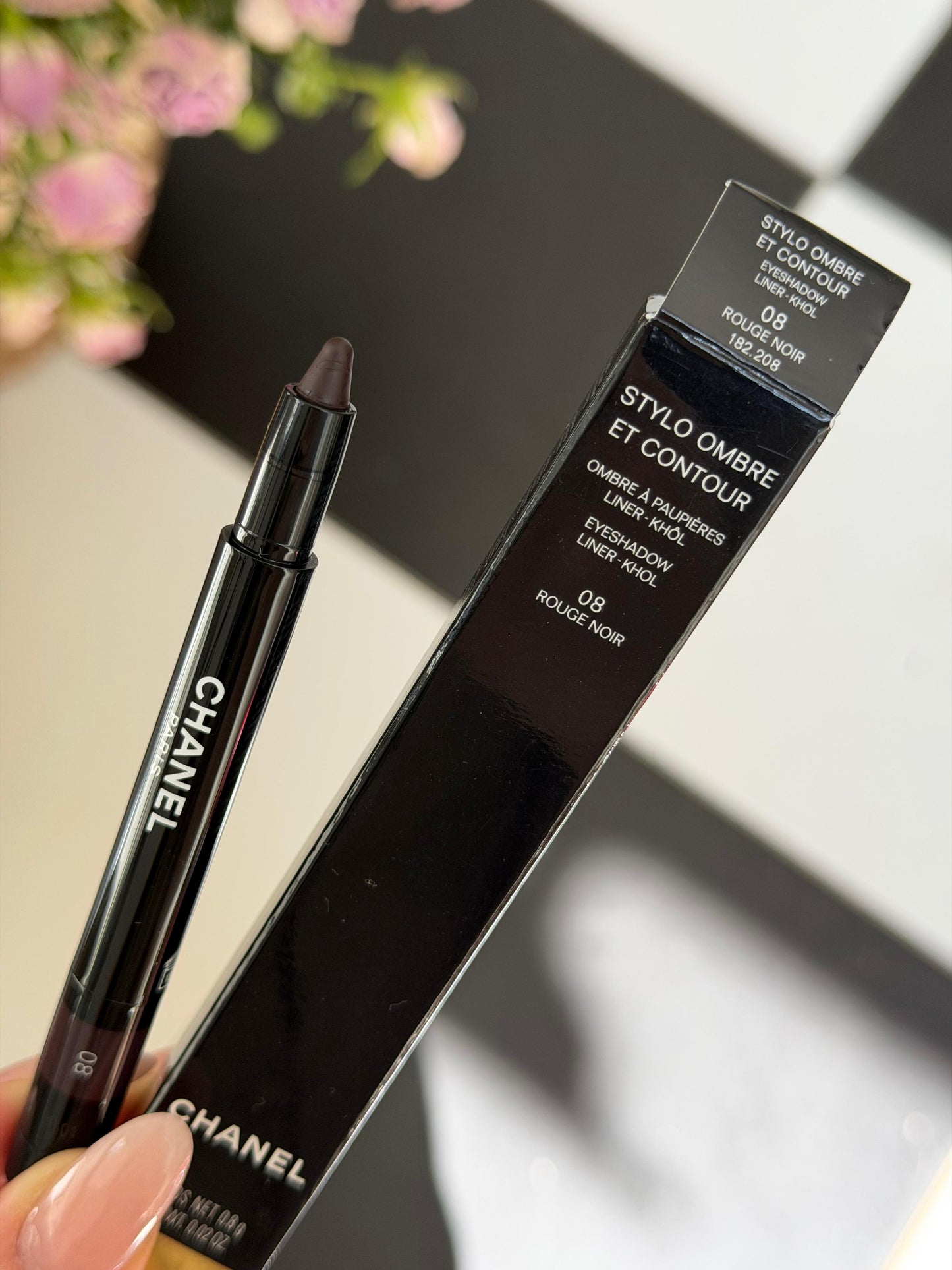 CHANEL Stylo Ombre Et Contour (08)
Eyeshadow – Liner – Khôl