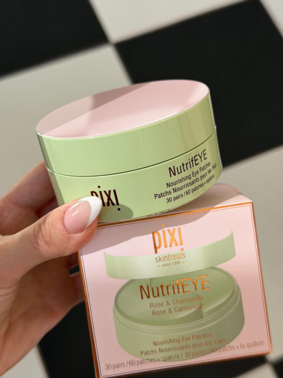 PIXI Nutrifeye
Rose & Chamomille
Nourishing Eye Patches