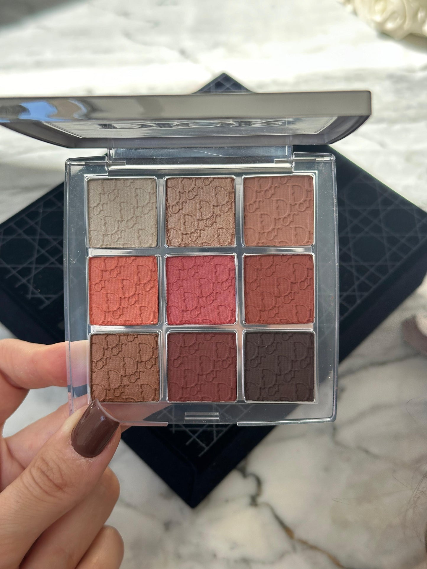 DIOR Backstage Eye Palette 003
Eye Palette - Multi-Finish Ultra Pigmented Eyeshadows (Pa kuti)