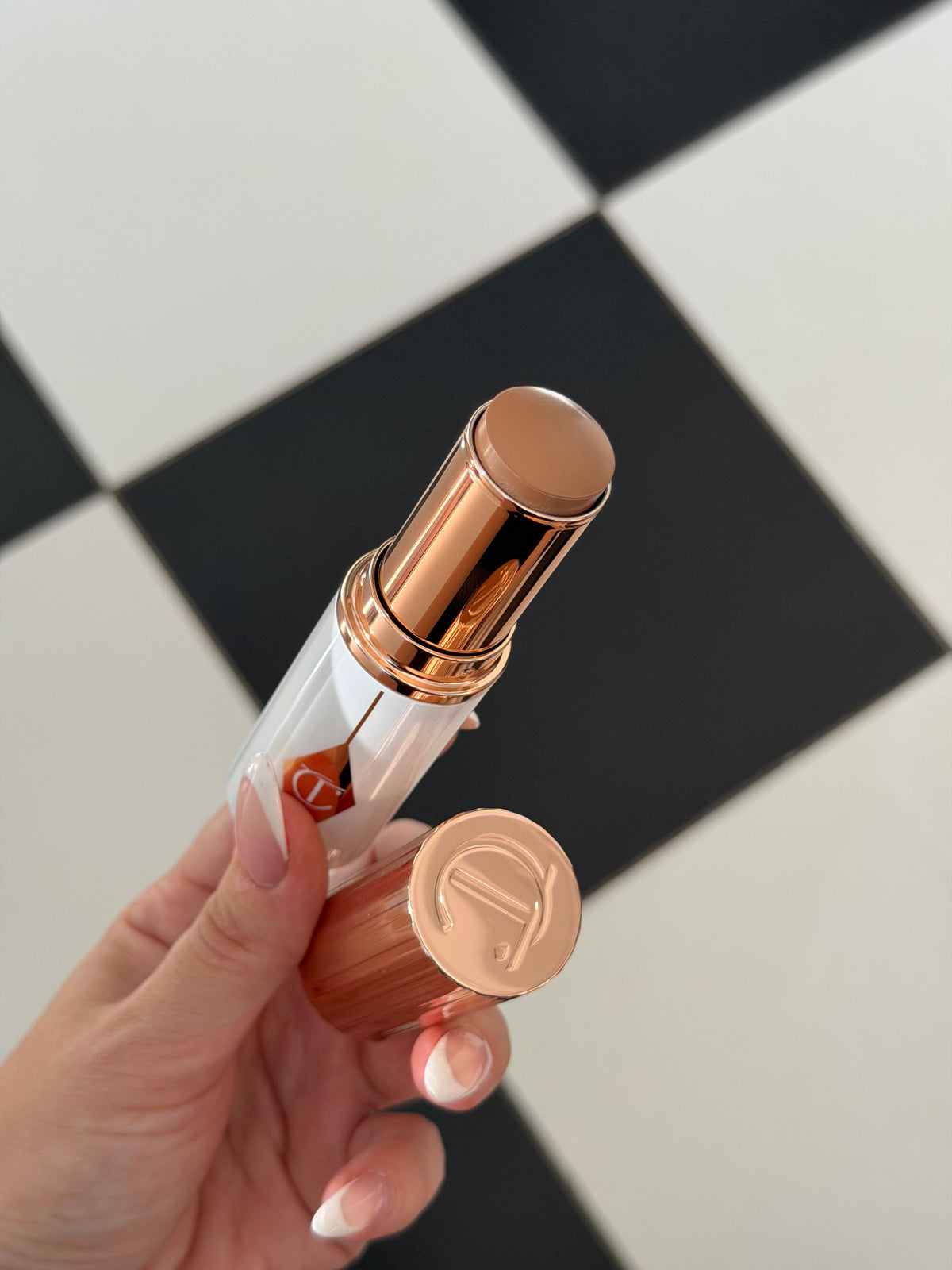 CHARLOTTE TILBURY Unreal Skin Sheer Glow Tint - Hydrating Foundation Stick (9)