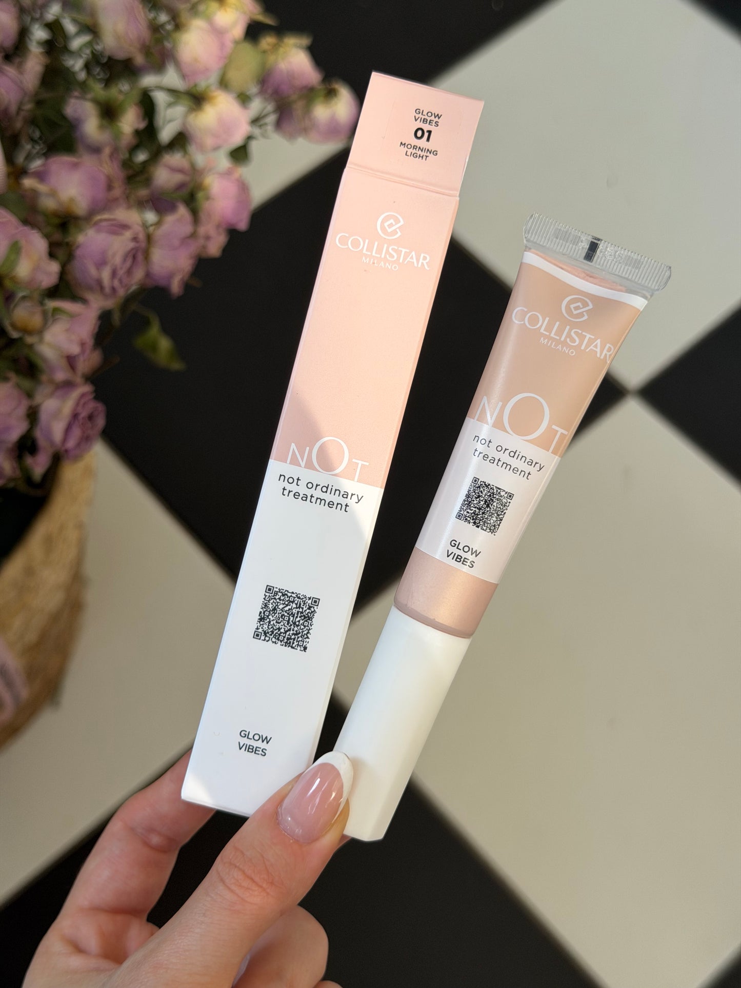 COLLISTAR Not Glow Vibes
Liquid Highlighter (01)