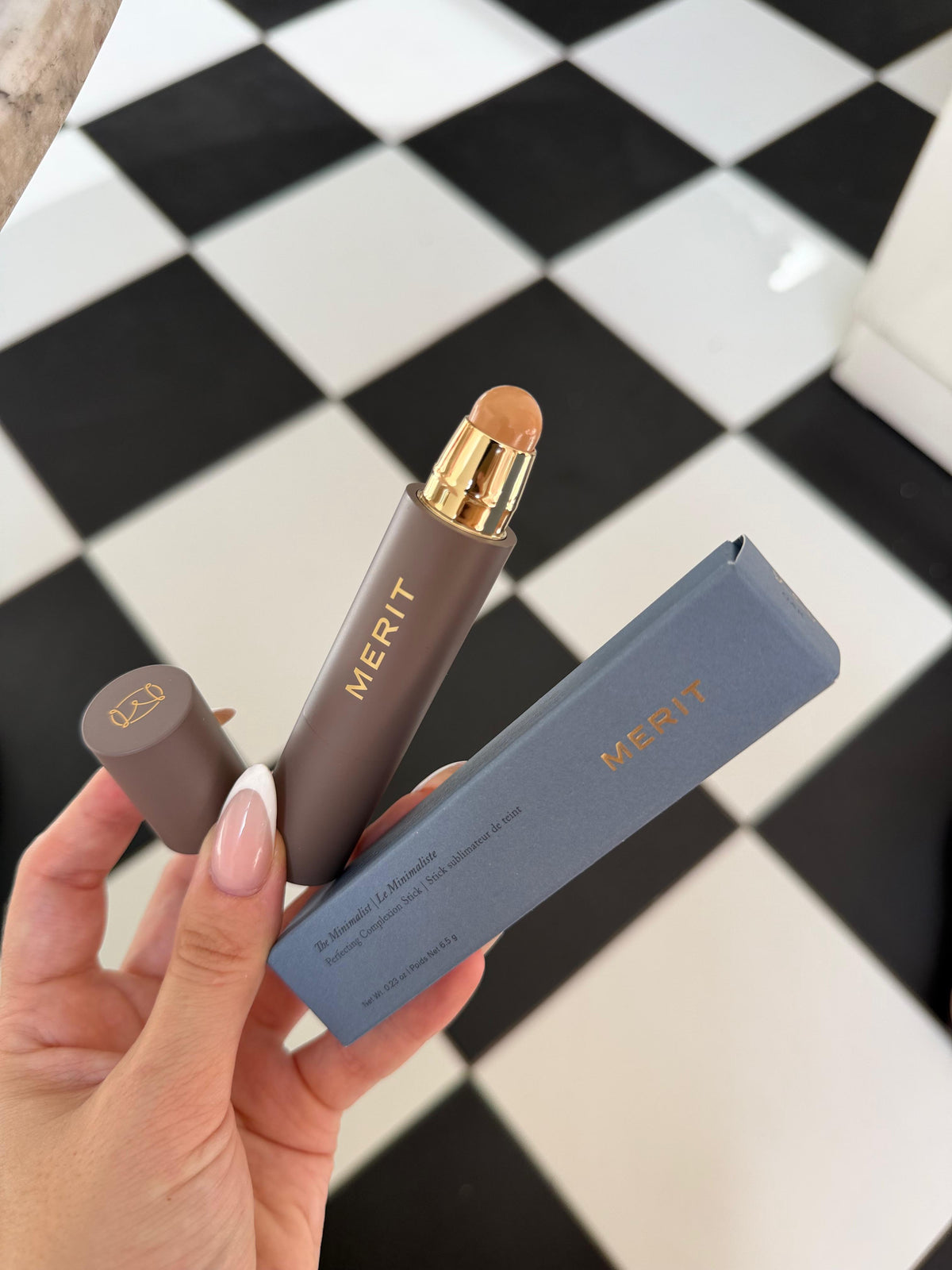 MERIT The Minimalist Perfecting Complexion Concealer Stick - Oak